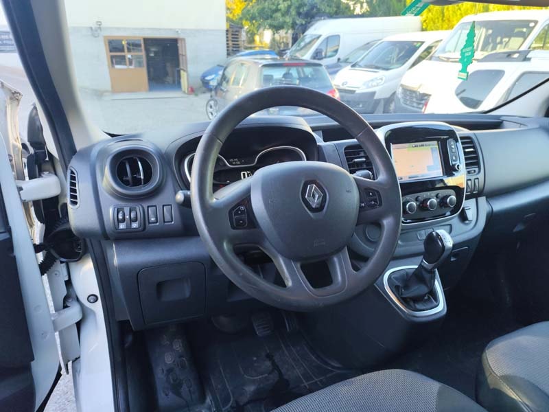 RENAULT Trafic 2.0 ENERGY dCi145 3.0t Business L1H1 A-image-12