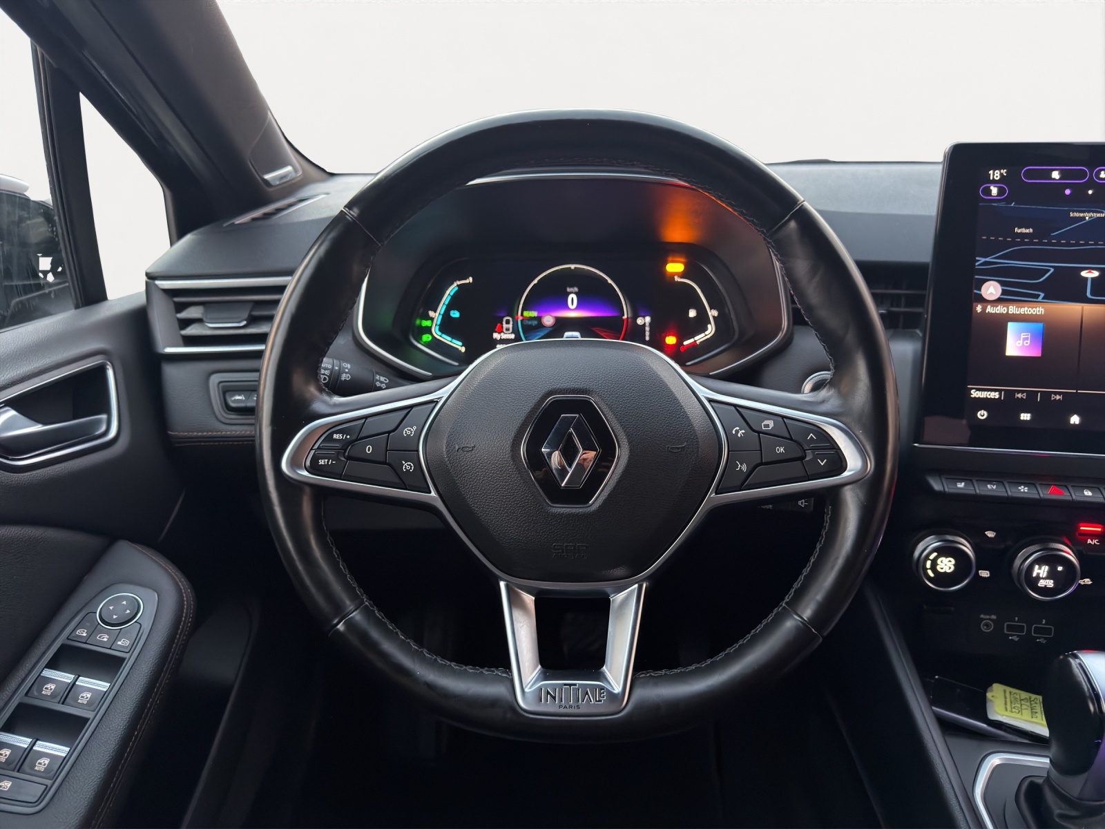 RENAULT Clio 1.6 E-Tech Intens-image-10