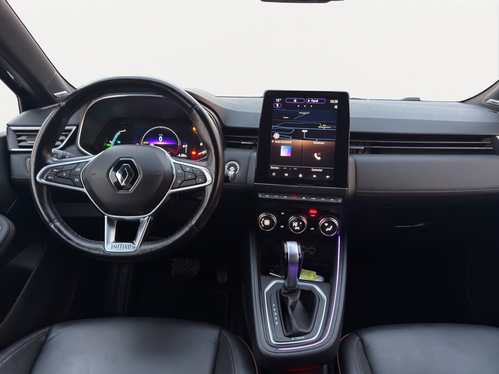 RENAULT Clio 1.6 E-Tech Intens-image-11