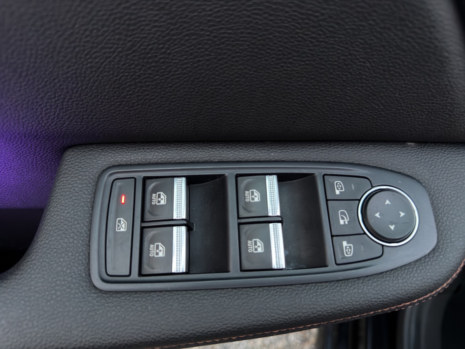 RENAULT Clio 1.6 E-Tech Intens-image-9