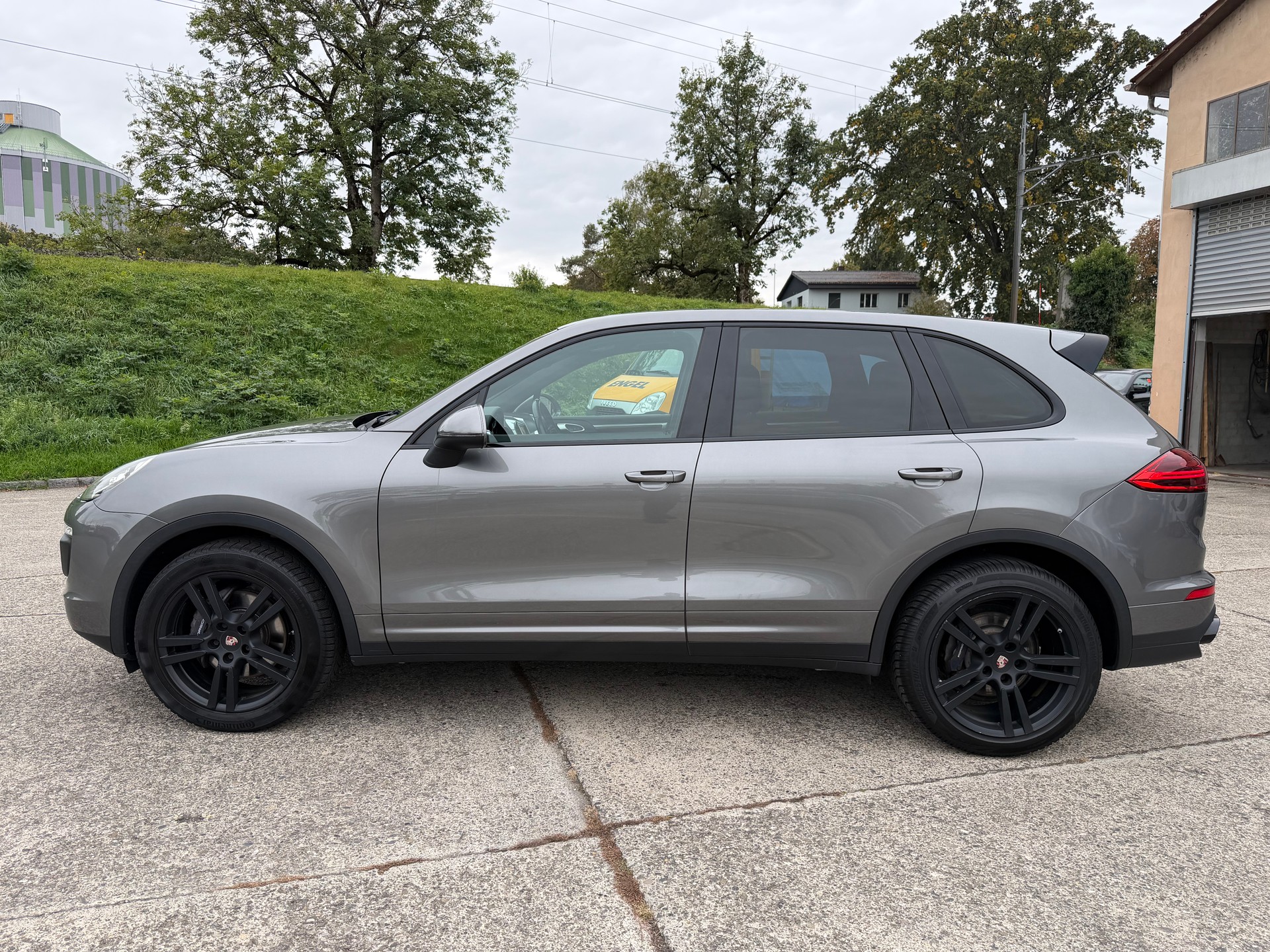 PORSCHE Cayenne Diesel-image-1