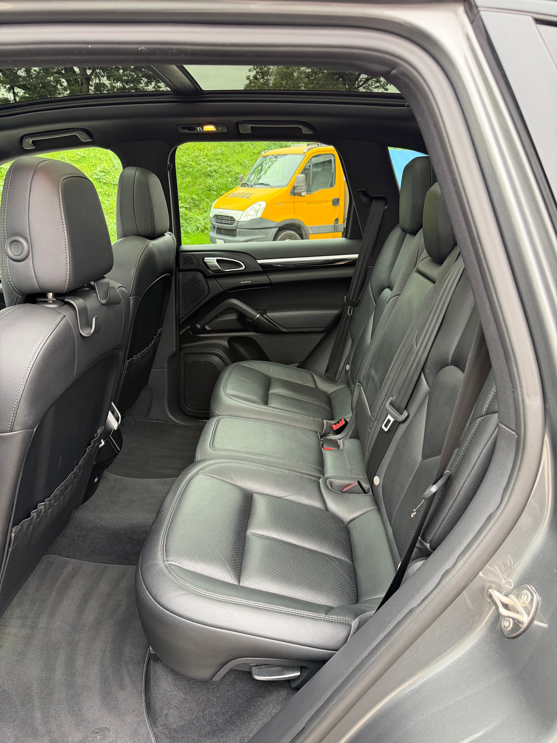 PORSCHE Cayenne Diesel-image-13
