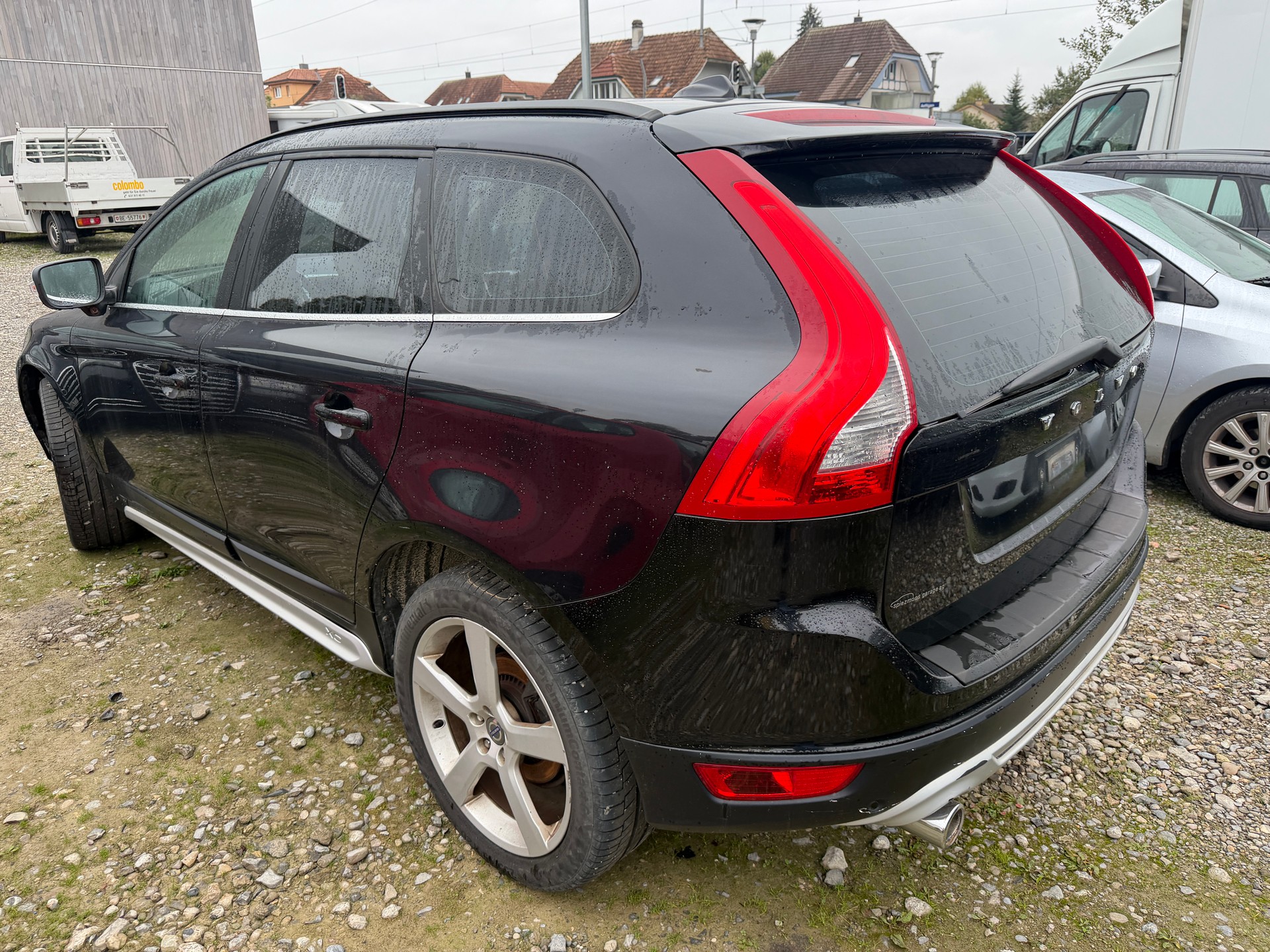 VOLVO XC60 D3 AWD R-Design Geartronic-image-3