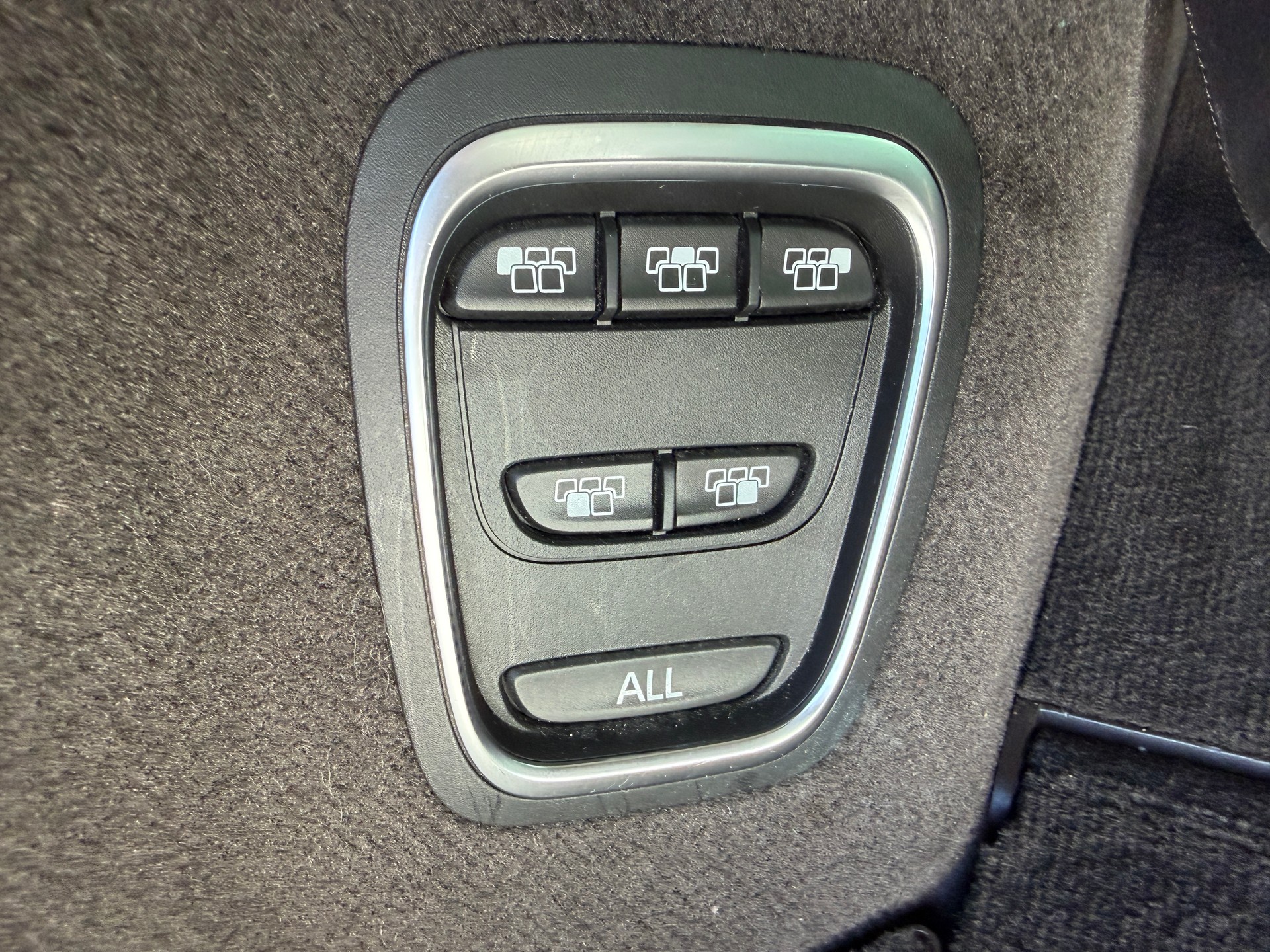 RENAULT Espace 1.8 TCe Initiale EDC-image-24
