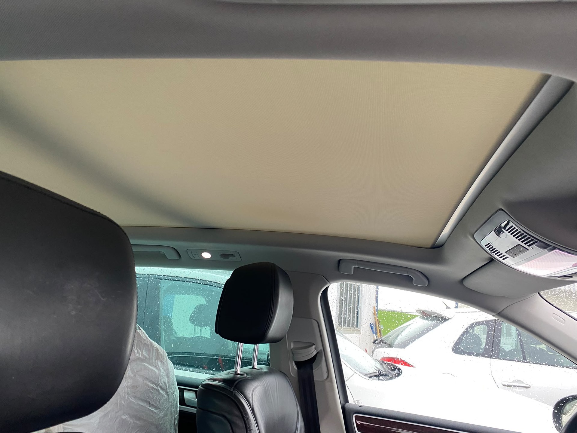 VW Touareg 4.2 TDI Edition X Tiptronic-image-11