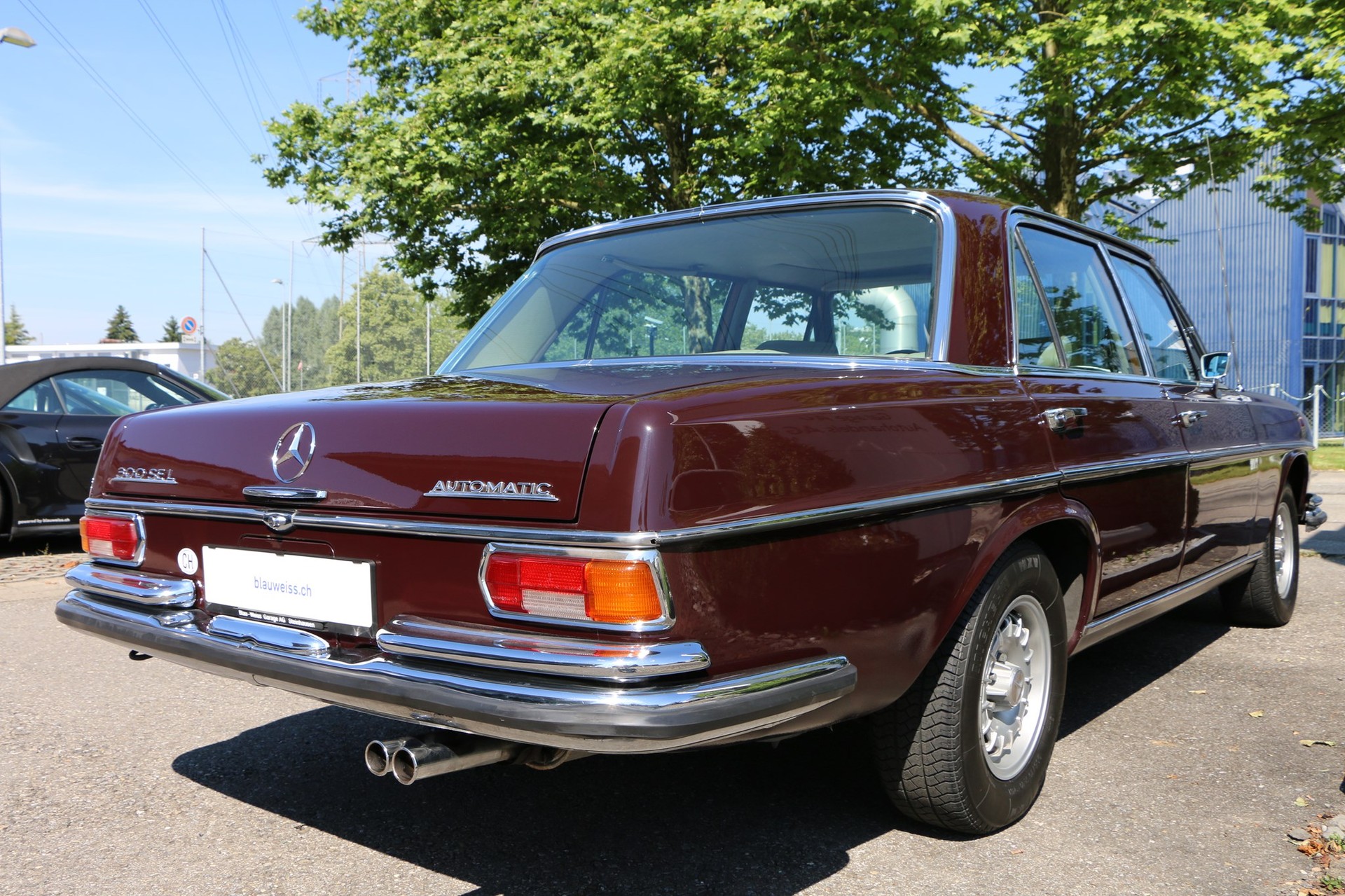 MERCEDES-BENZ 300 SEL-image-8