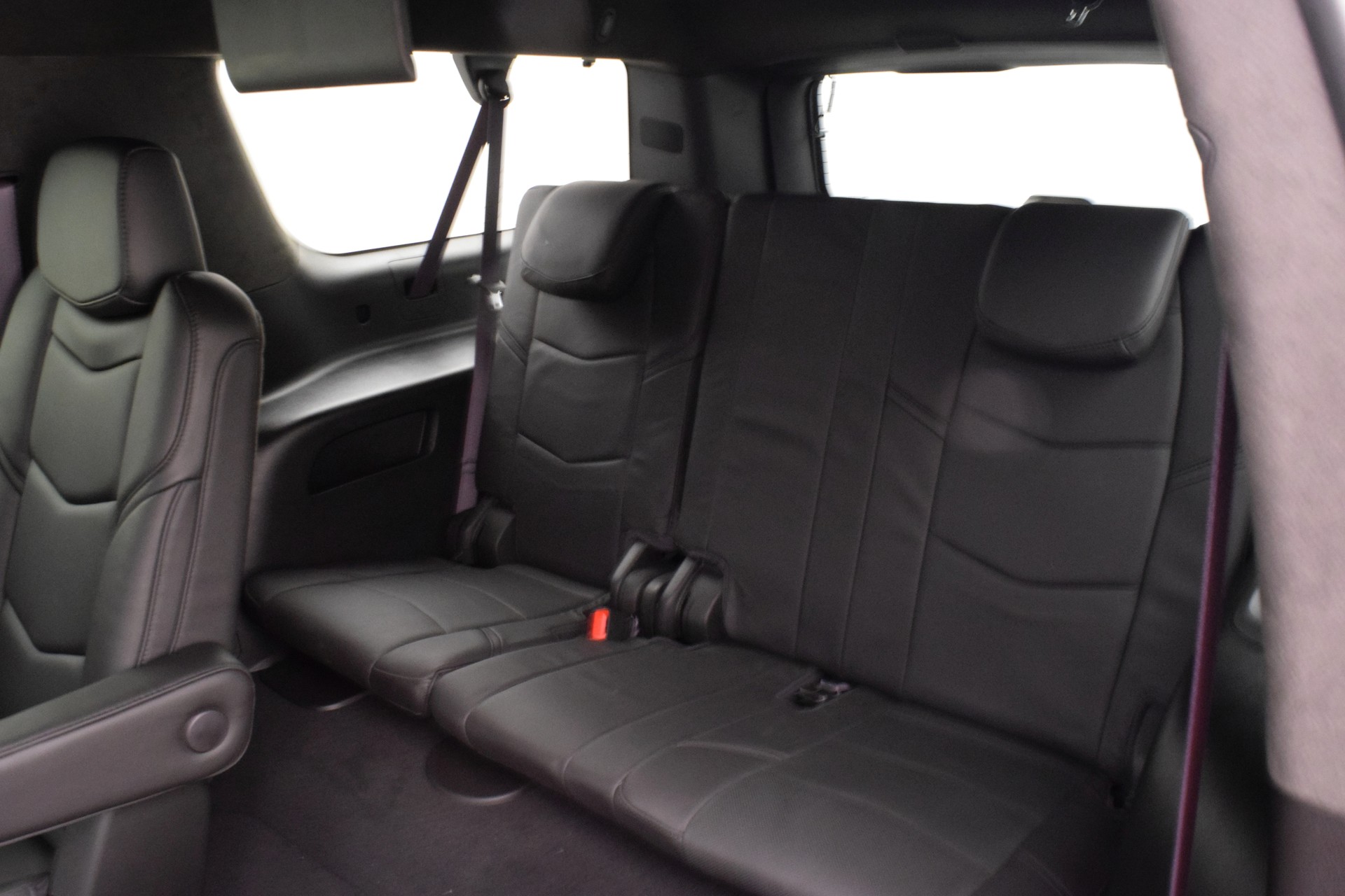CADILLAC Escalade 6.2 ESV Platinum-image-15