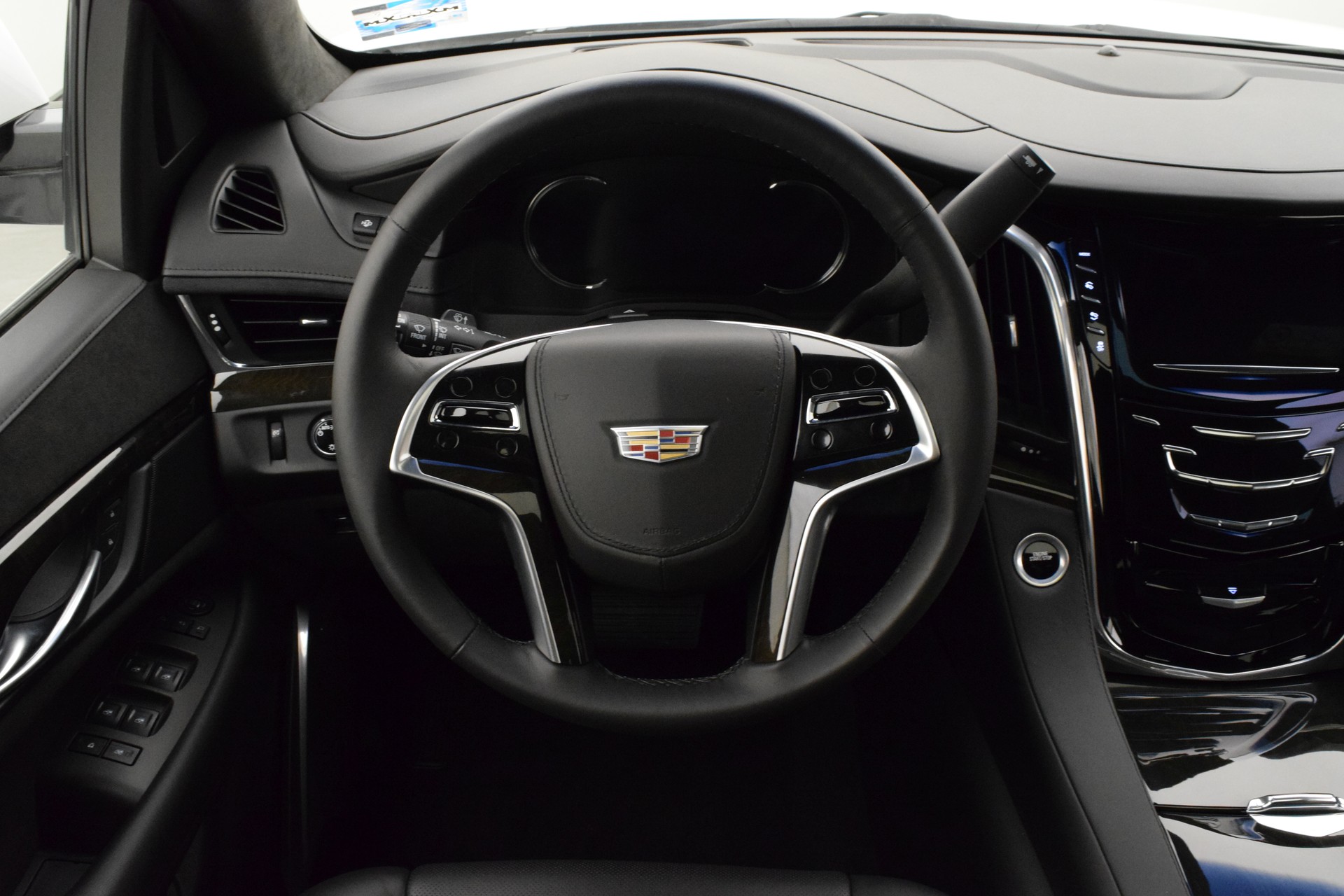 CADILLAC Escalade 6.2 ESV Platinum-image-11