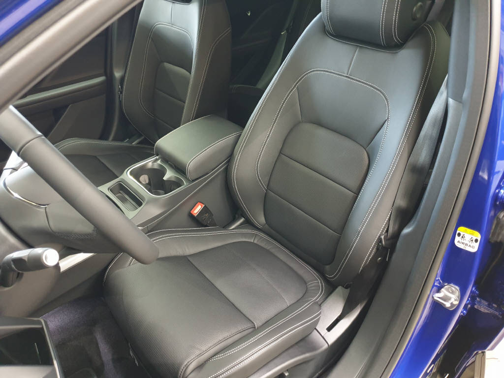 JAGUAR I-Pace EV 400cv Black Edition 4x4-image-8