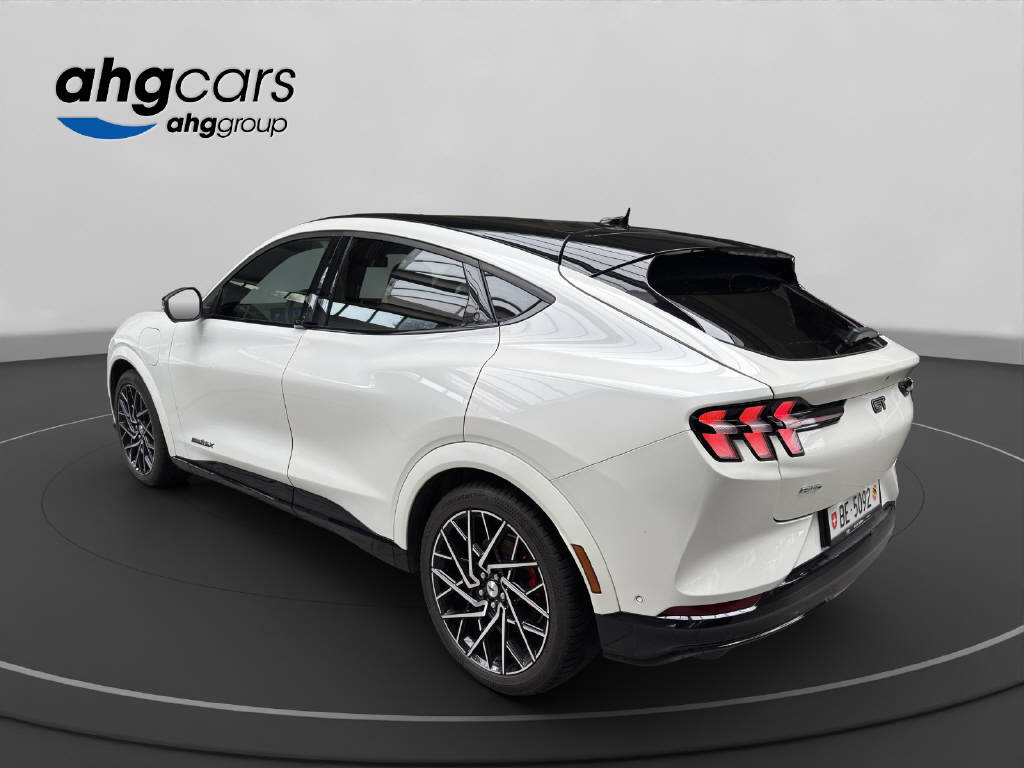 FORD Mustang Mach-E Extended GT AWD-image-2