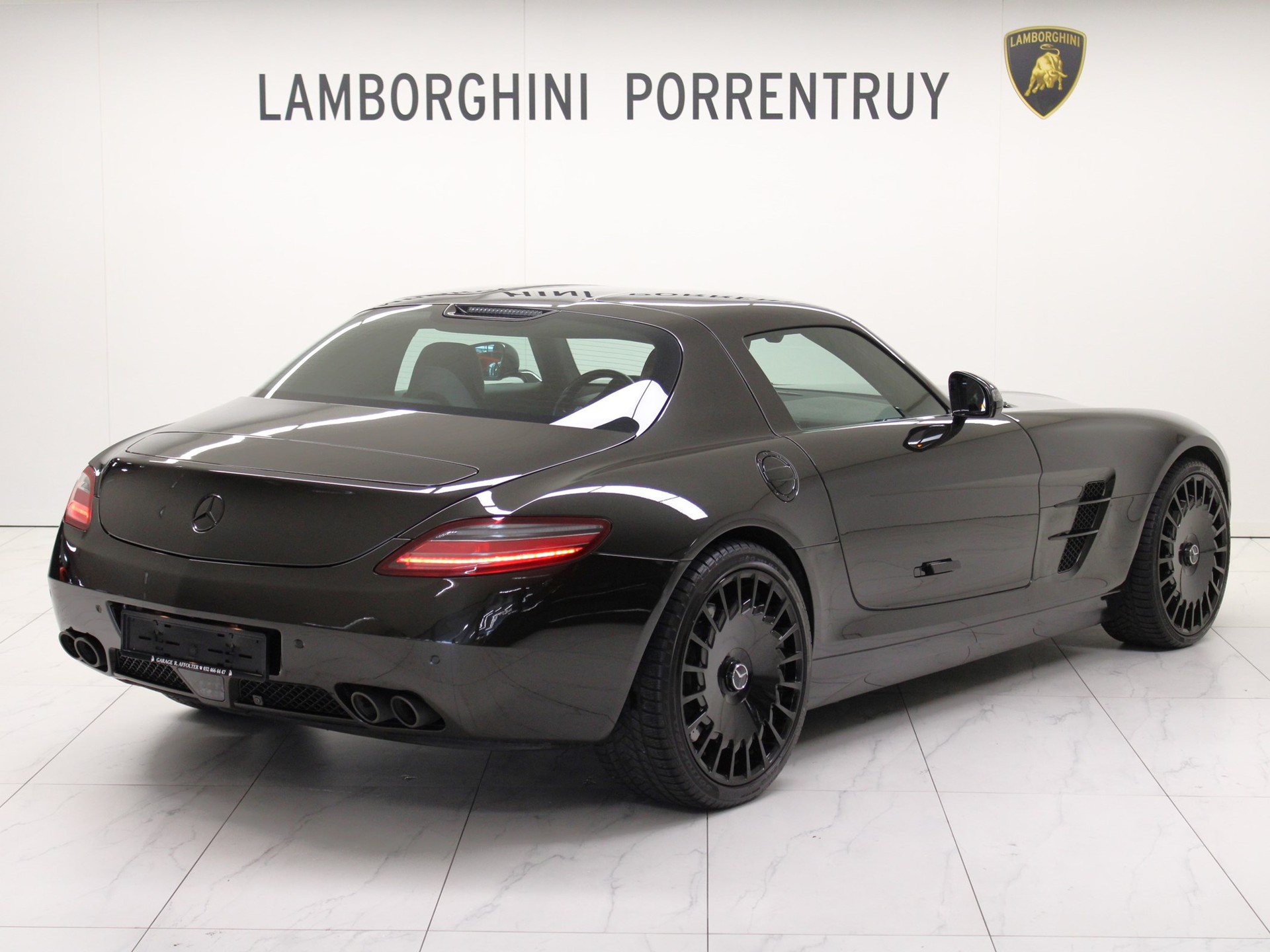 MERCEDES-BENZ SLS 63 AMG Speedshift-image-2