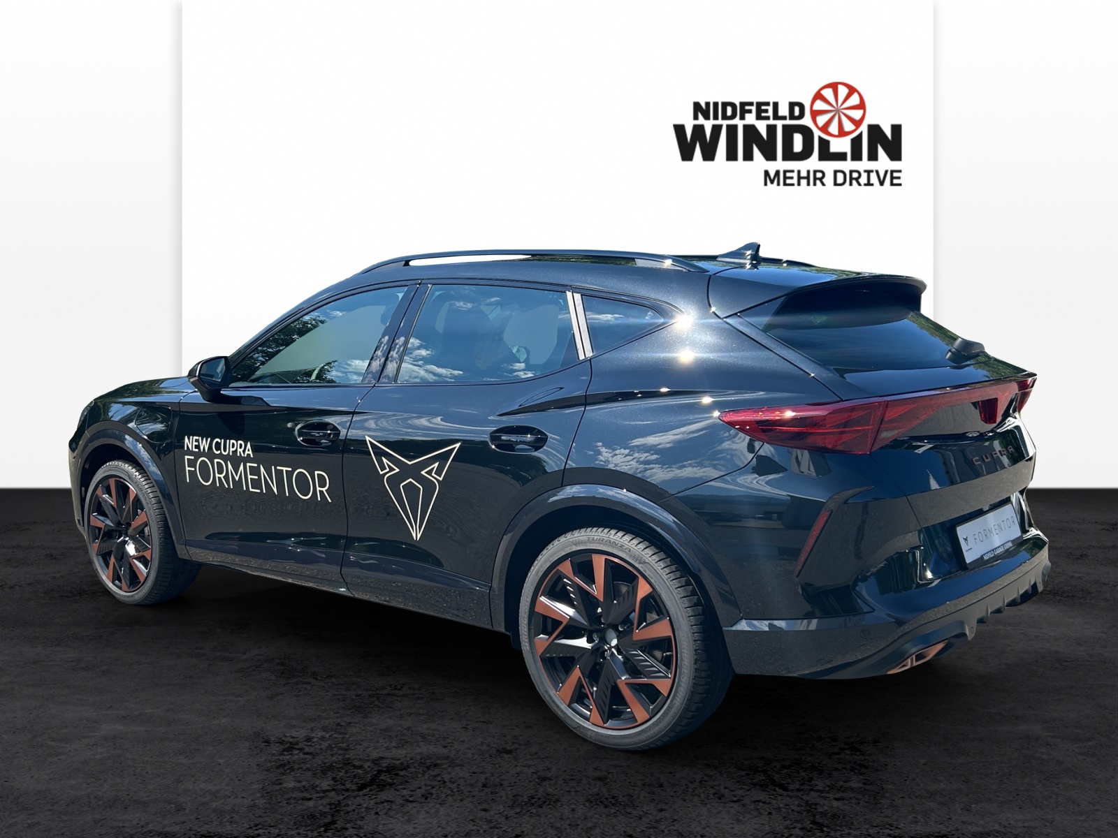 CUPRA NEW Formentor e-Hybrid-image-2