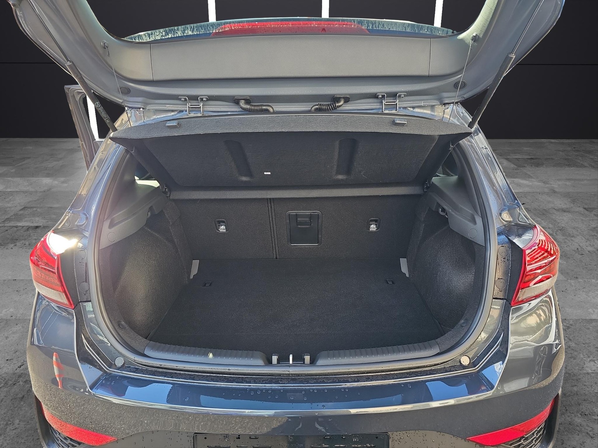 HYUNDAI i30 1.5 T-GDi N-Line-image-12