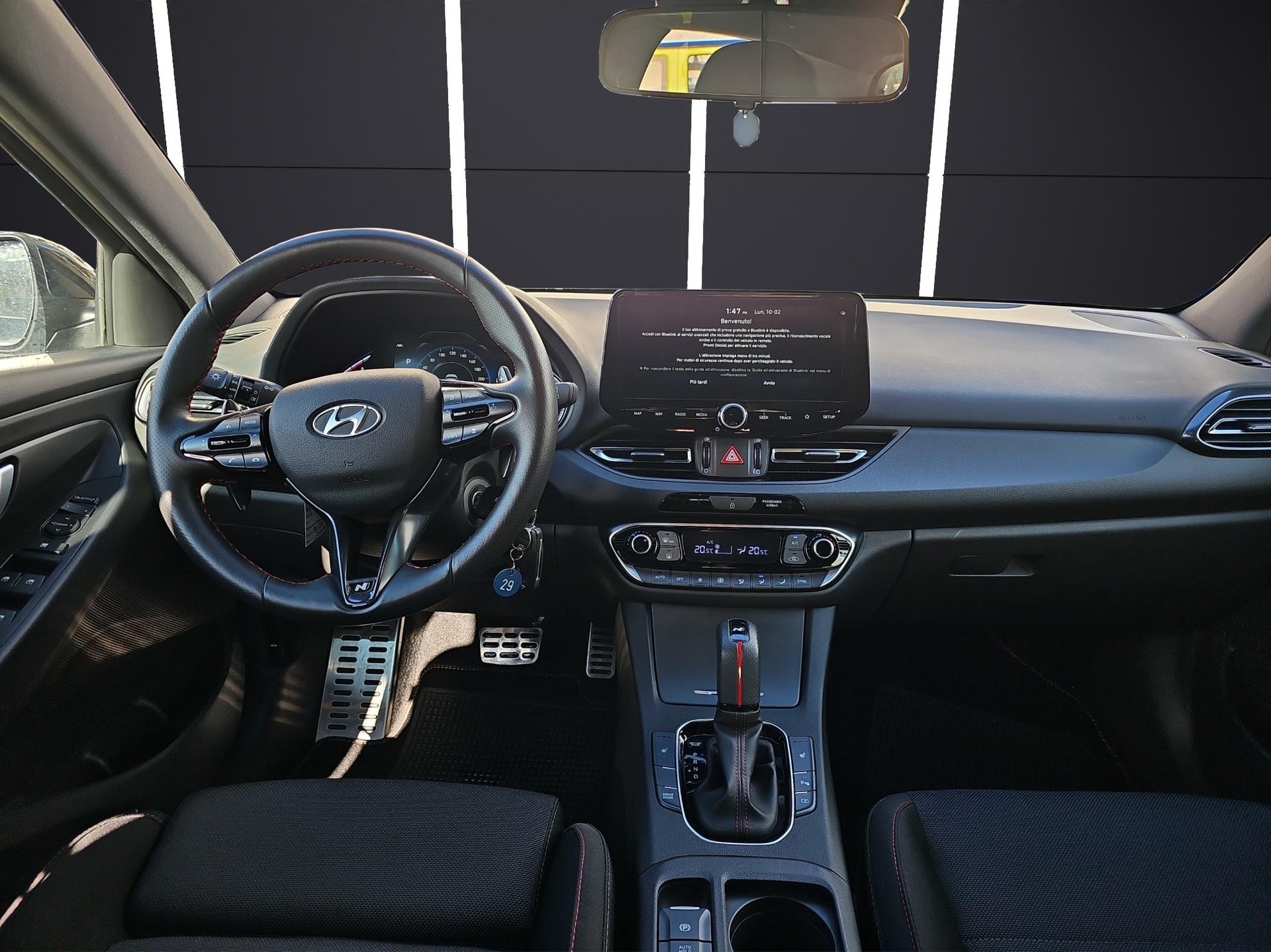 HYUNDAI i30 1.5 T-GDi N-Line-image-11