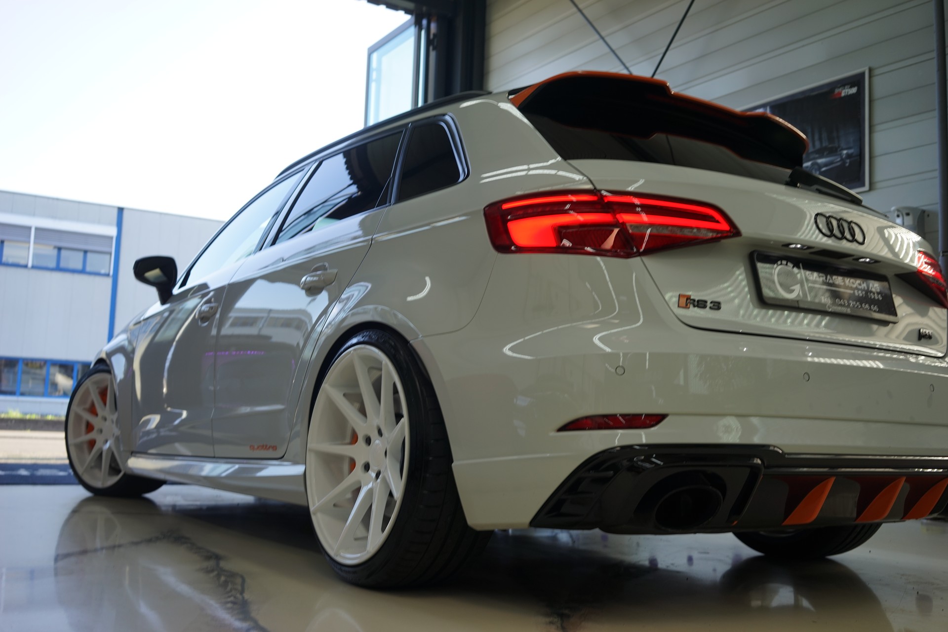 AUDI RS3 Sportback 2.5 TSI quattro / ABT 460Ps. / Gletscherweiss **-image-6