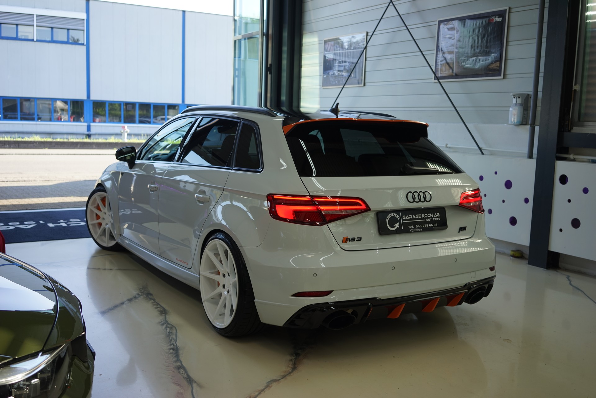 AUDI RS3 Sportback 2.5 TSI quattro / ABT 460Ps. / Gletscherweiss **-image-5