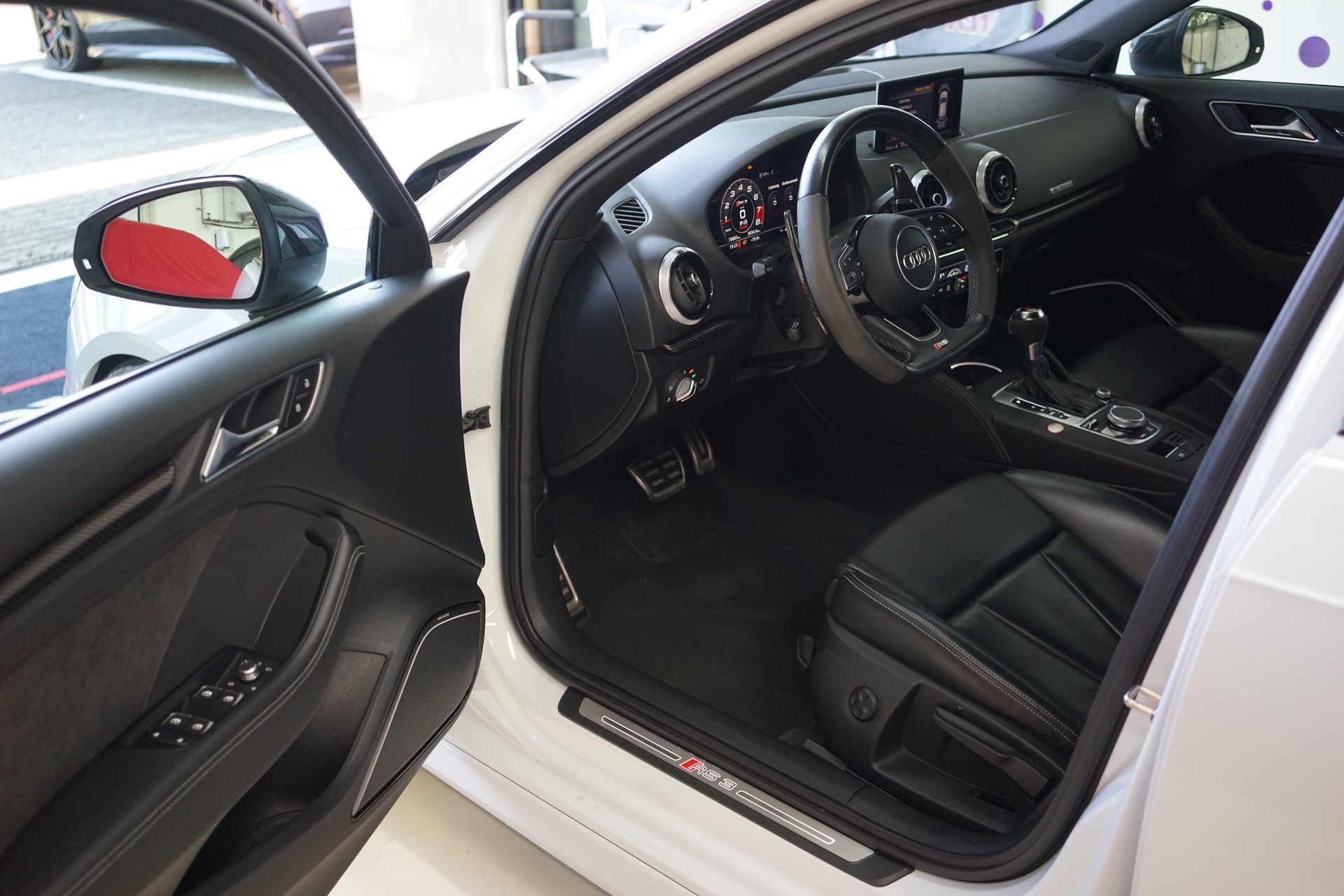 AUDI RS3 Sportback 2.5 TSI quattro / ABT 460Ps. / Gletscherweiss **-image-16