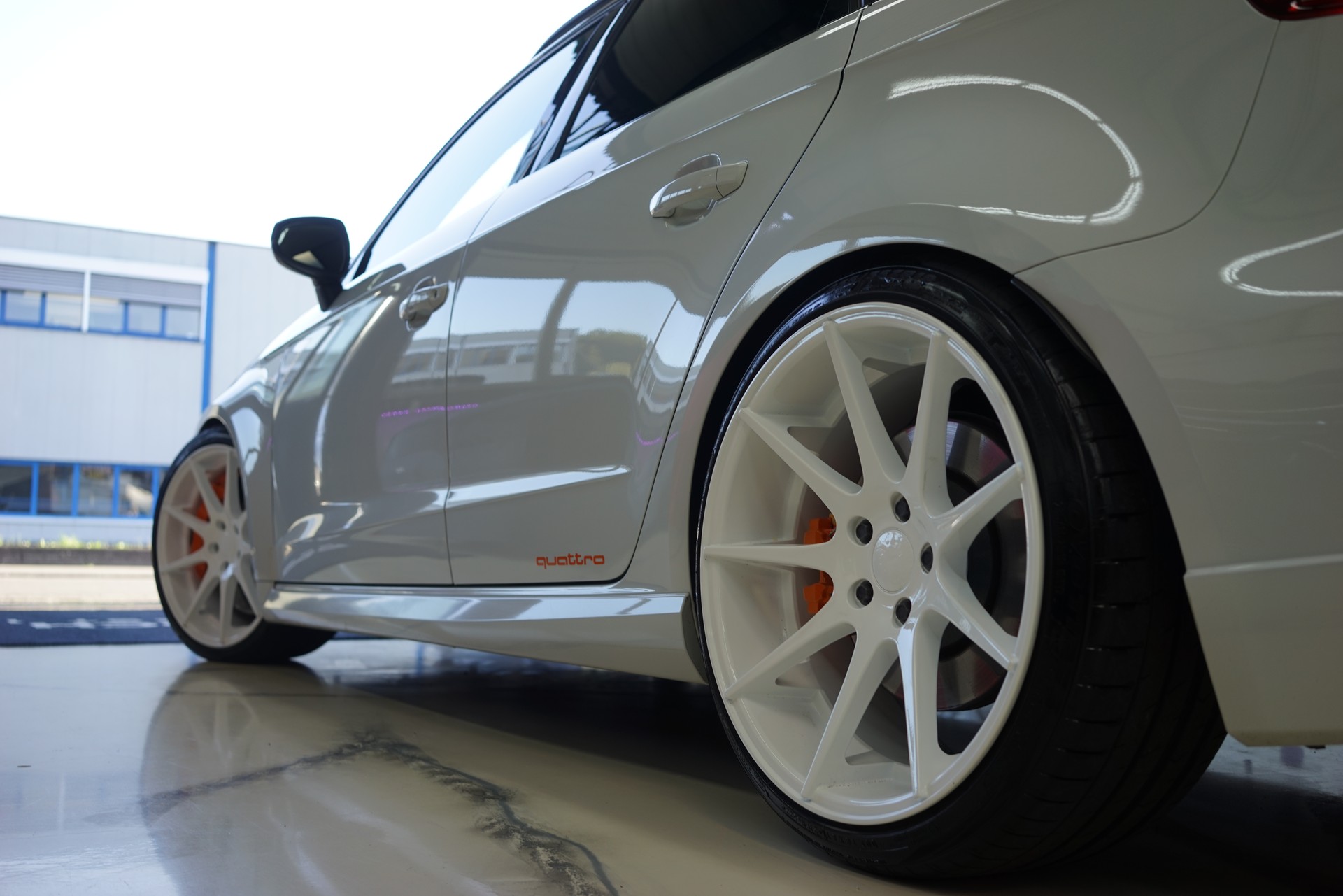 AUDI RS3 Sportback 2.5 TSI quattro / ABT 460Ps. / Gletscherweiss **-image-7