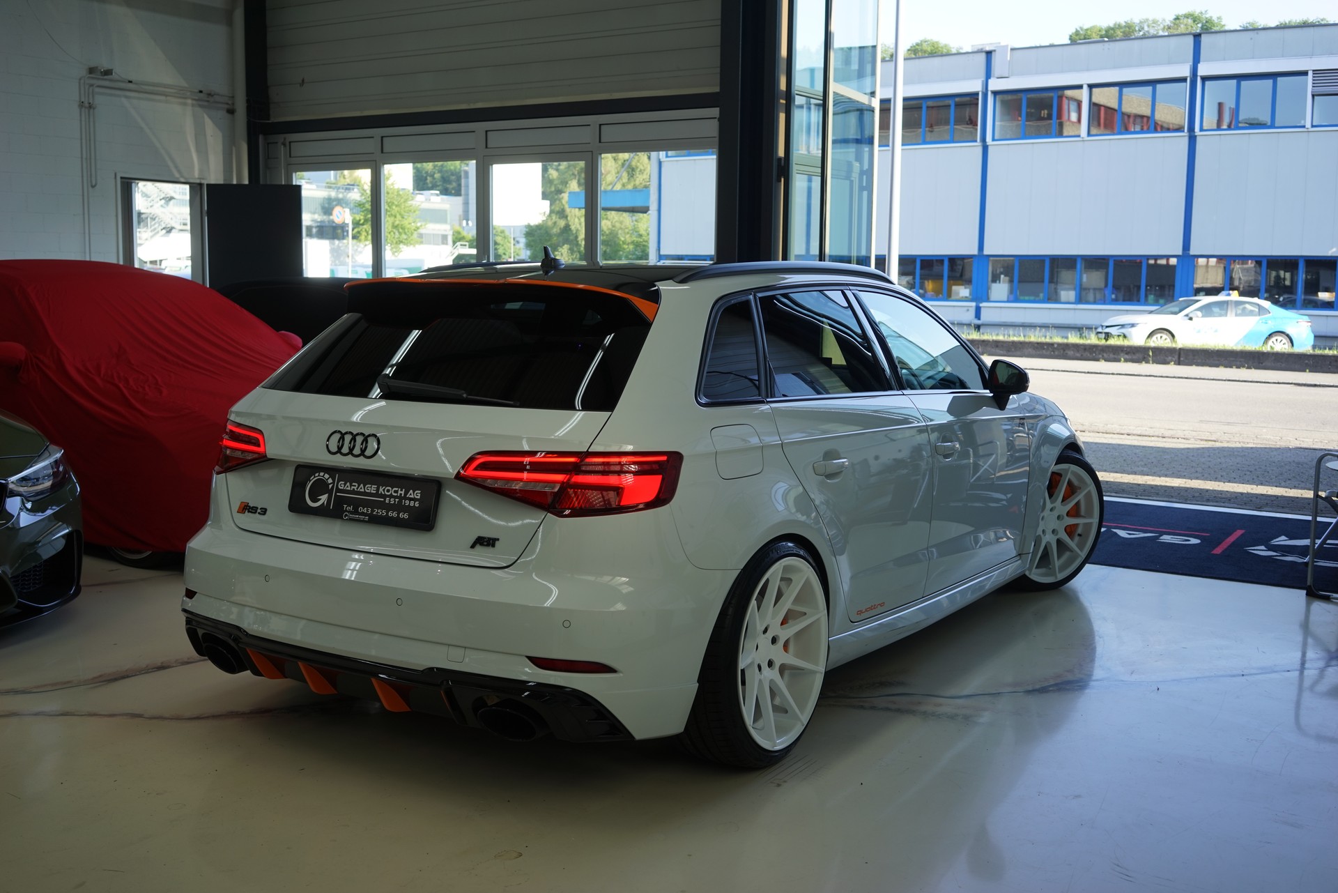 AUDI RS3 Sportback 2.5 TSI quattro / ABT 460Ps. / Gletscherweiss **-image-9