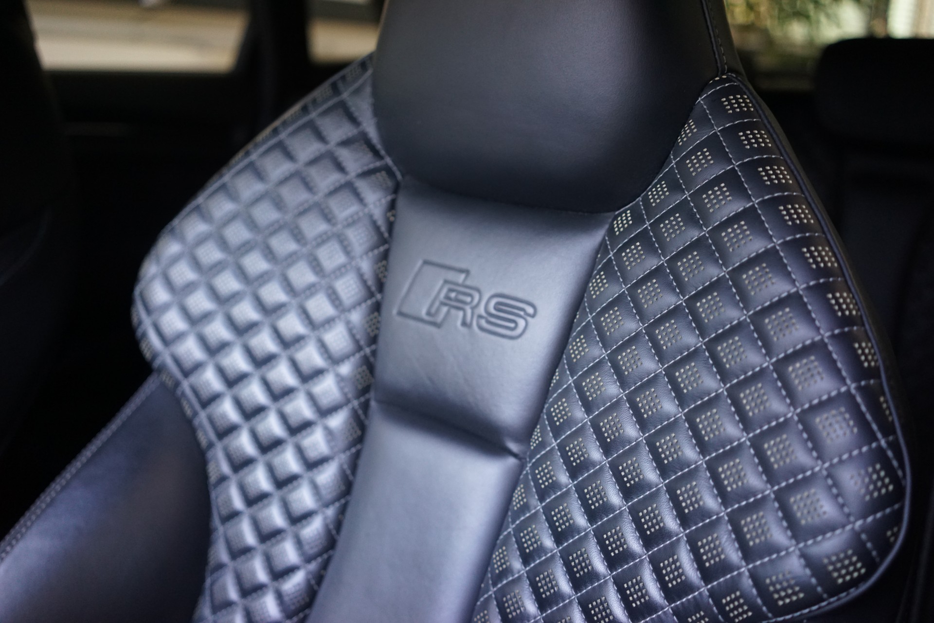 AUDI RS3 Sportback 2.5 TSI quattro / ABT 460Ps. / Gletscherweiss **-image-24
