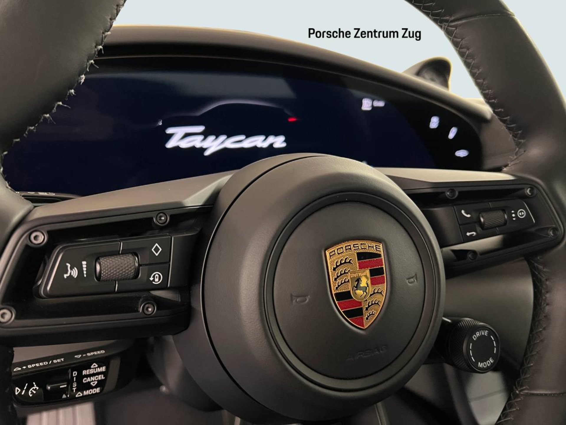 PORSCHE Taycan Turbo S Cross Turismo-image-16