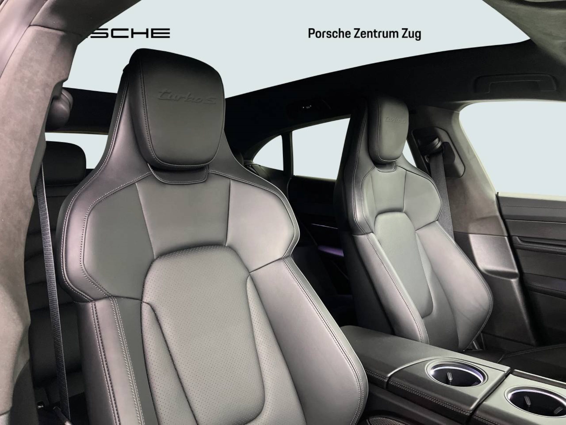 PORSCHE Taycan Turbo S Cross Turismo-image-20