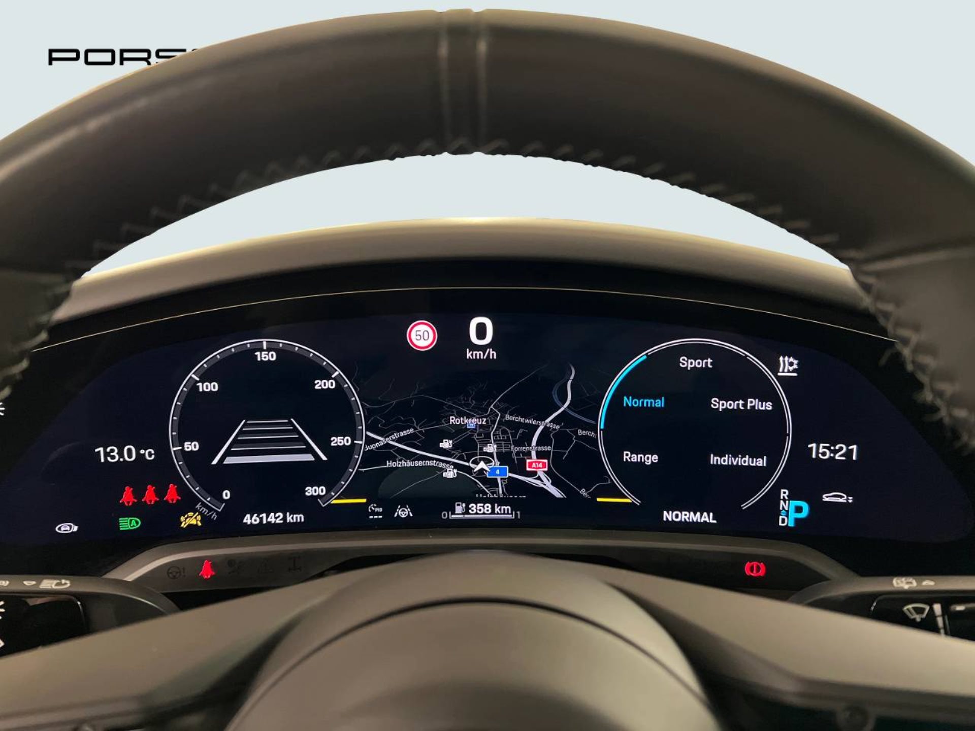 PORSCHE Taycan Turbo S Cross Turismo-image-26