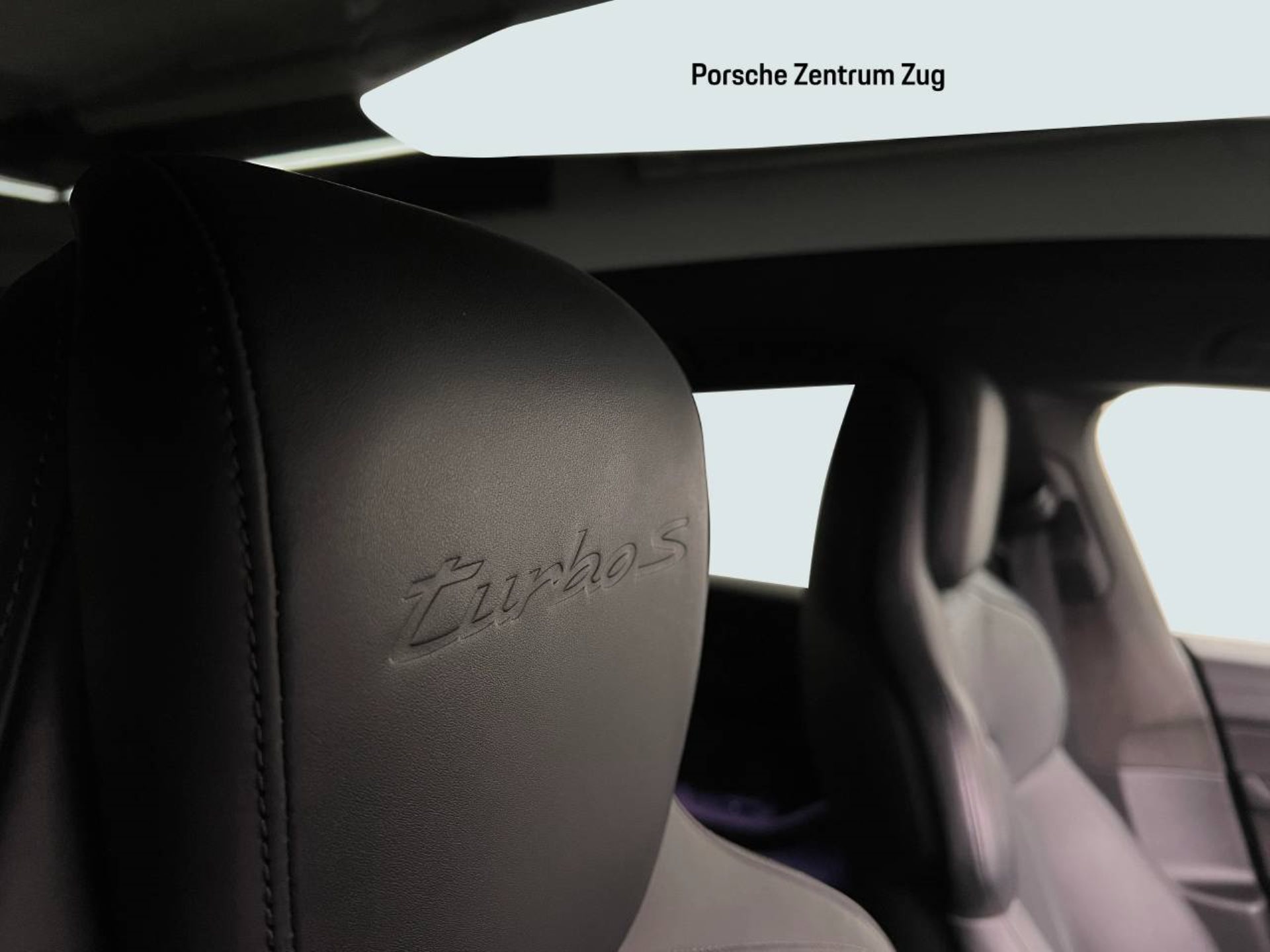 PORSCHE Taycan Turbo S Cross Turismo-image-21