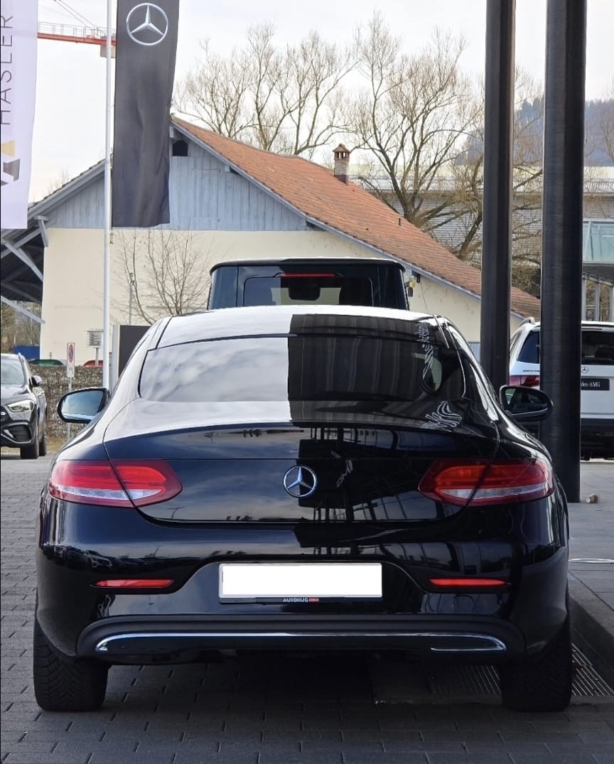 MERCEDES-BENZ C 180 AMG Line Coupé-image-3