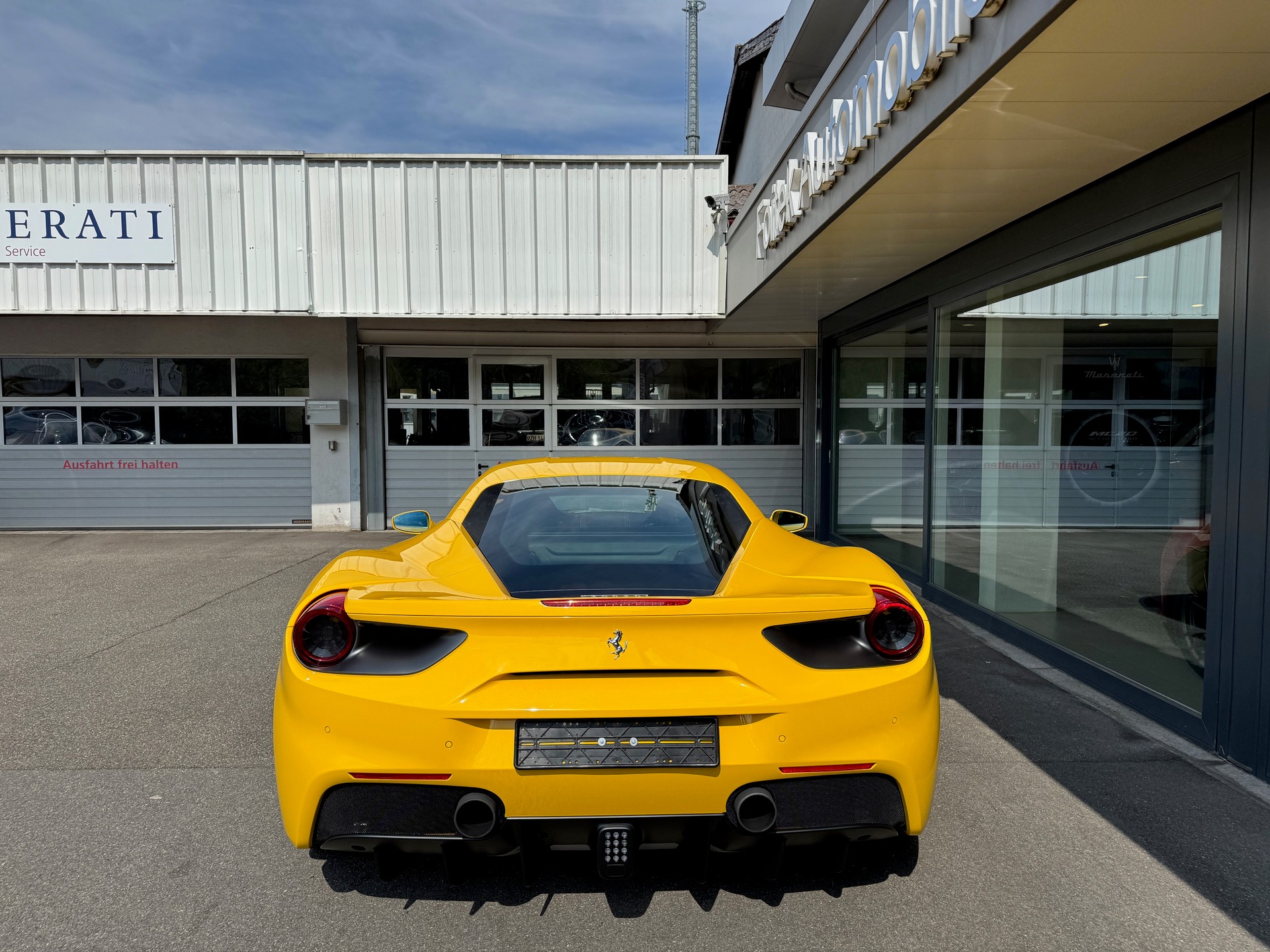 FERRARI 488 GTB-image-9