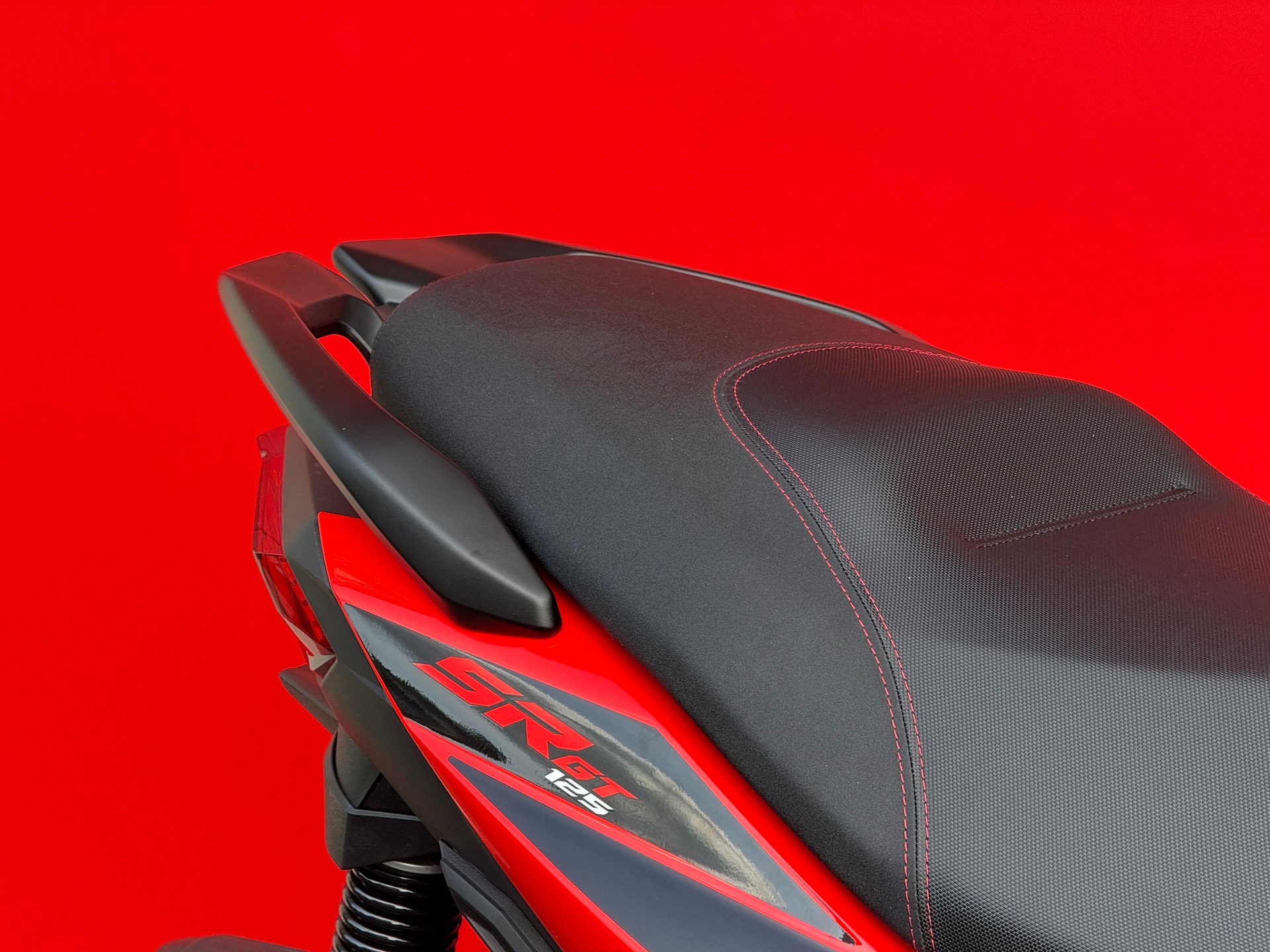 APRILIA SR 200 GT Sport ABS E5+-showroom-element-2