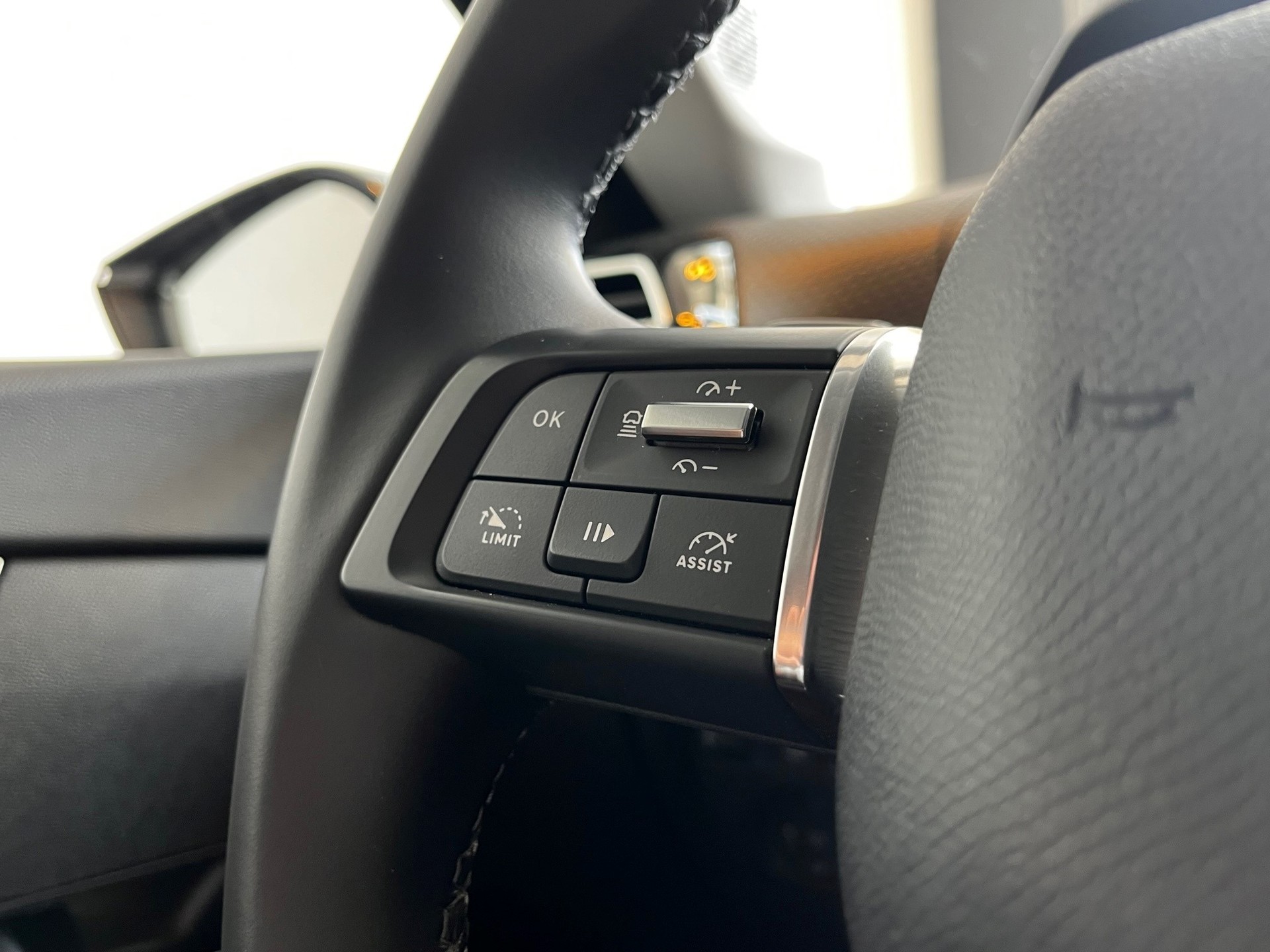 CITROEN C4 1.2 PureT Shine EAT8-image-20