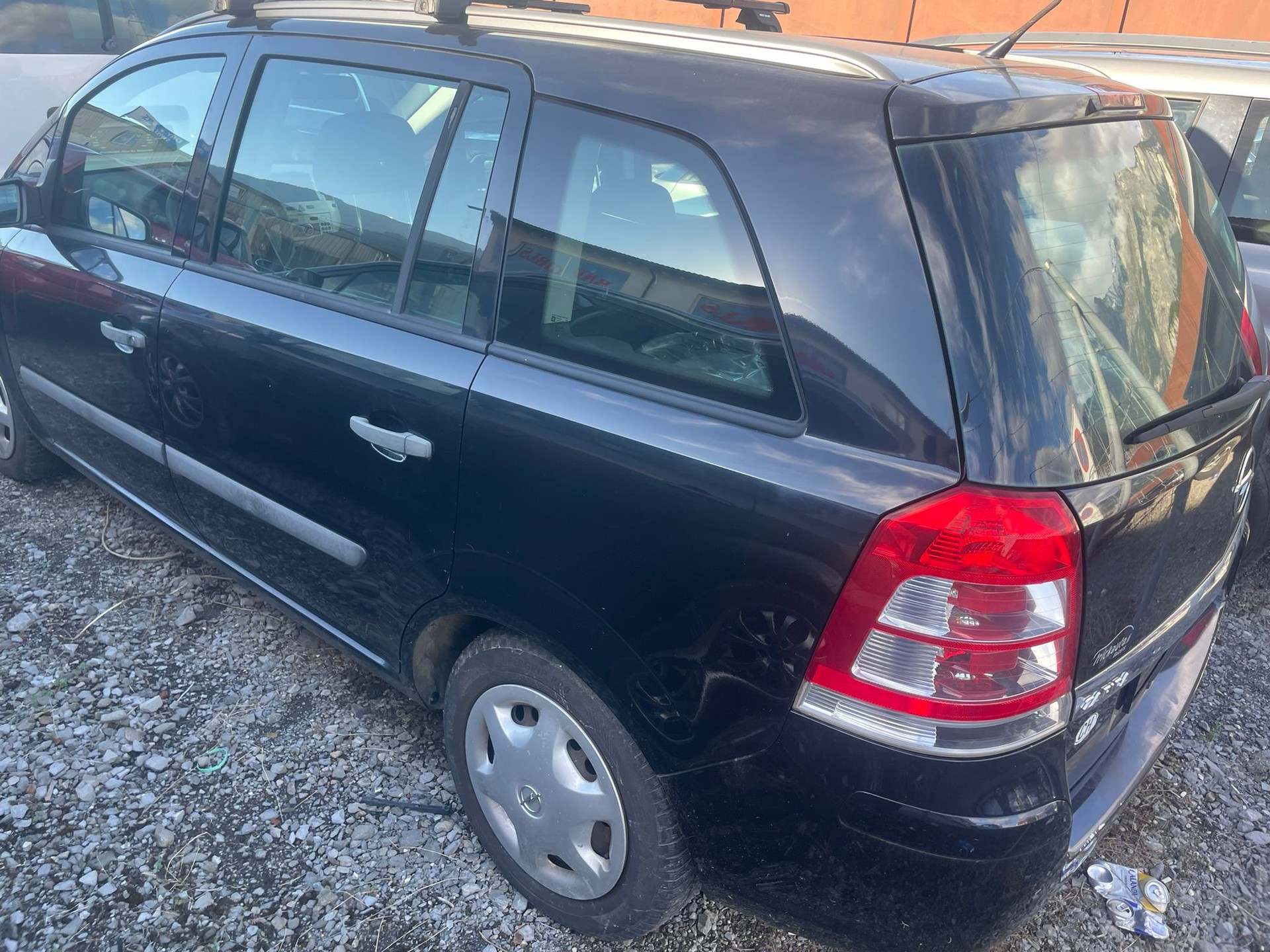 OPEL Zafira 1.8i 16V-image-10