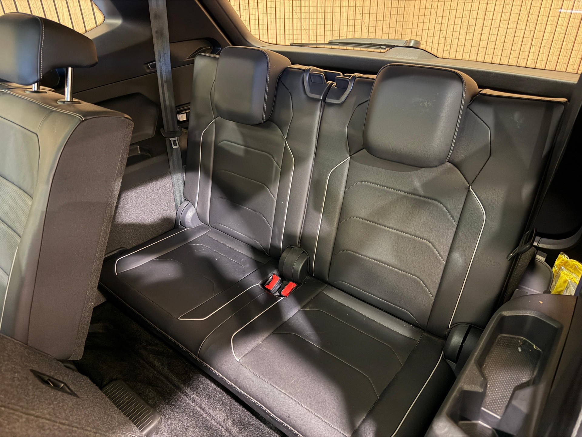 VW Tiguan Allspace 2.0 TDI SCR R-Line 4Motion DSG *7 Plätzer*-image-21