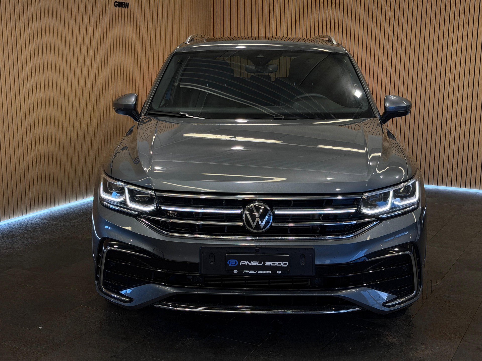 VW Tiguan Allspace 2.0 TDI SCR R-Line 4Motion DSG *7 Plätzer*-image-1