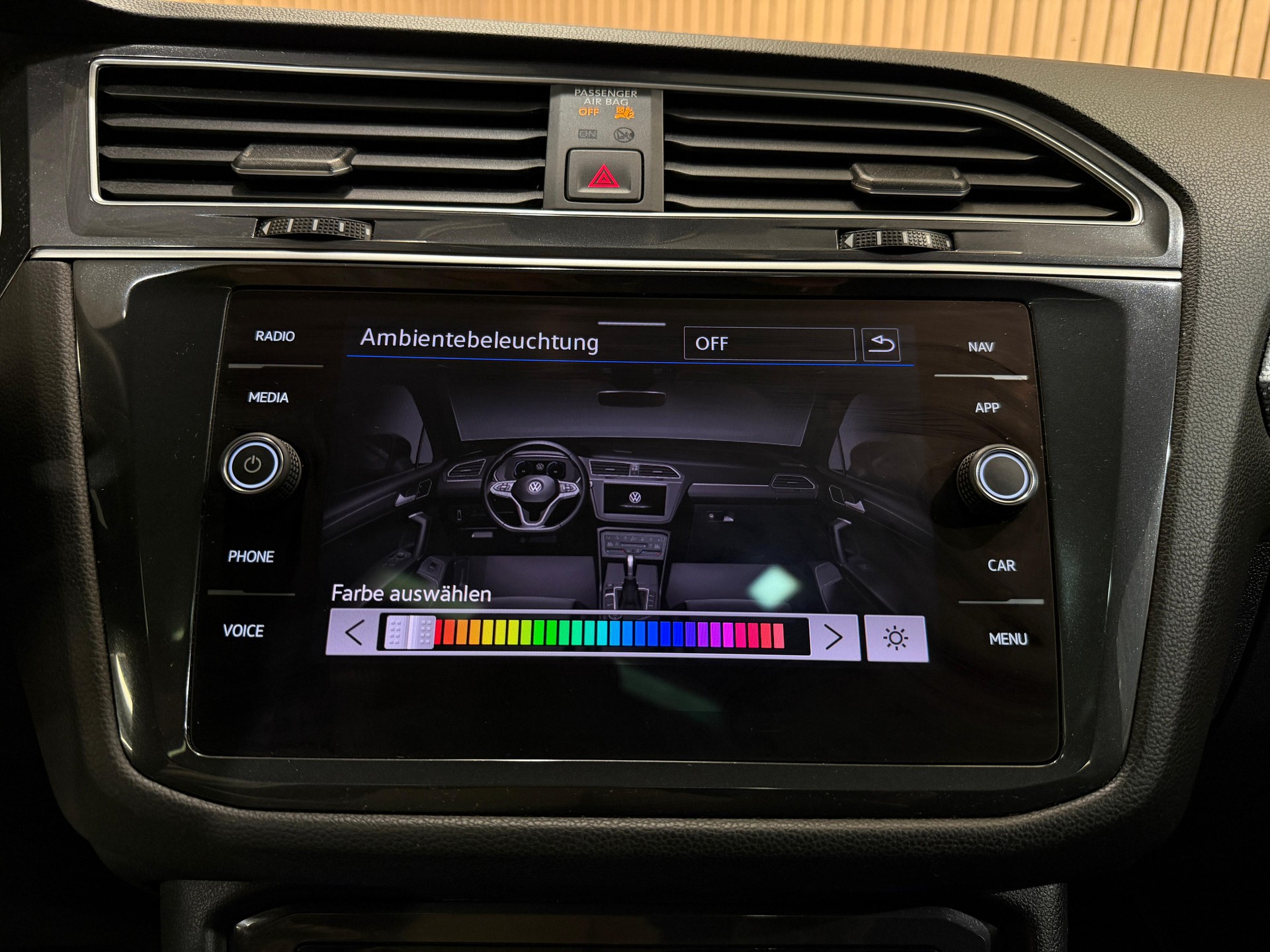 VW Tiguan Allspace 2.0 TDI SCR R-Line 4Motion DSG *7 Plätzer*-image-17