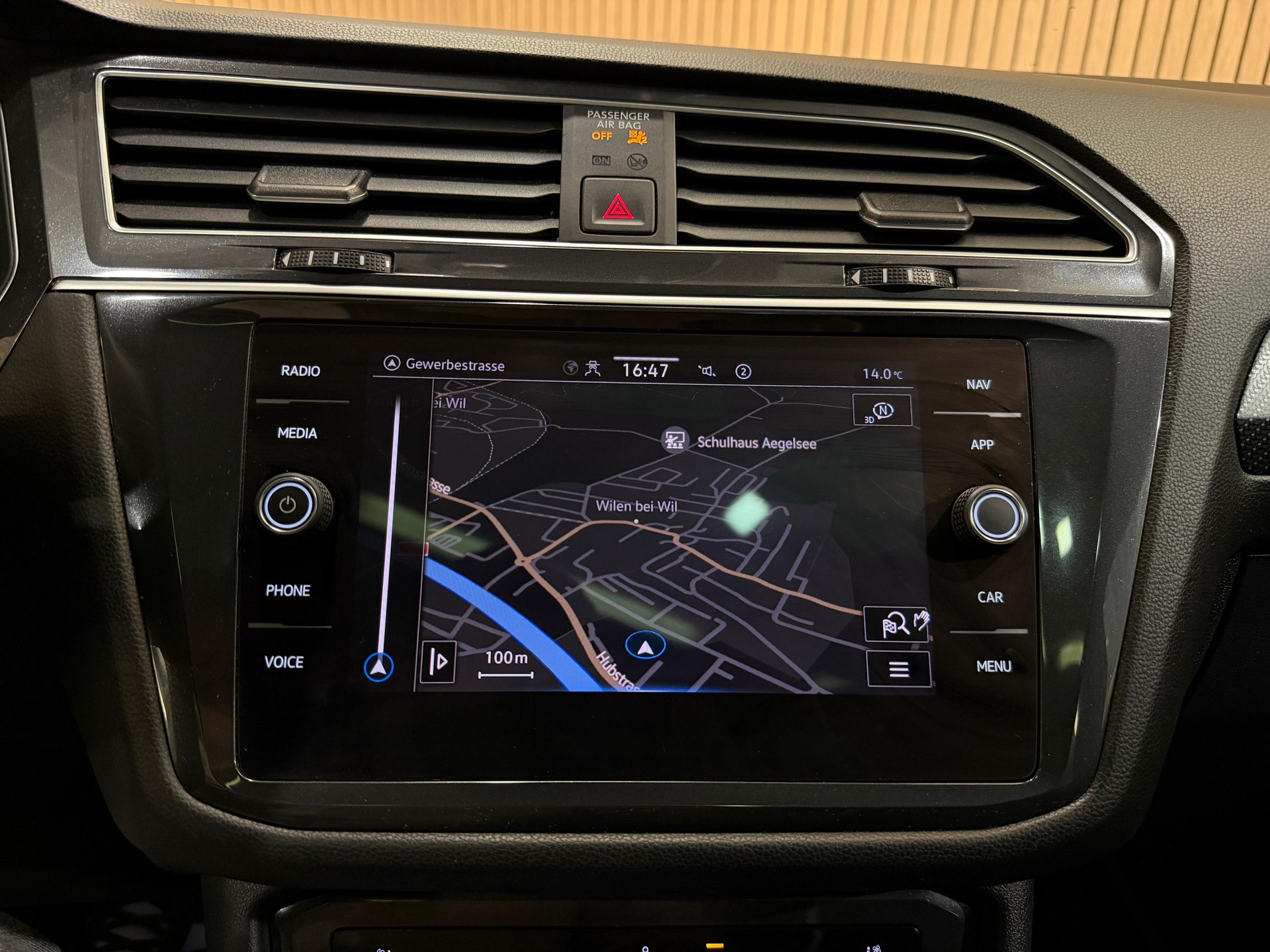 VW Tiguan Allspace 2.0 TDI SCR R-Line 4Motion DSG *7 Plätzer*-image-16