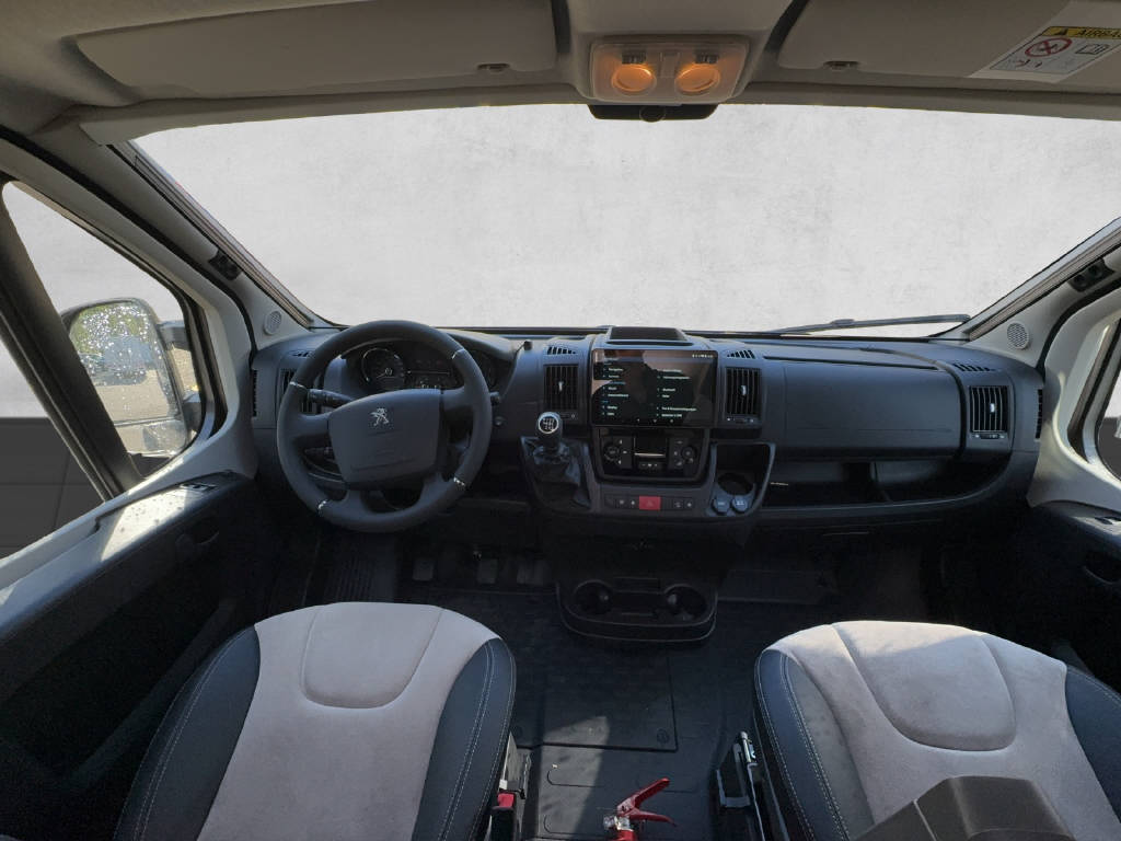 MEGA MOBIL Peugeot Boxer Sport 640-image-8