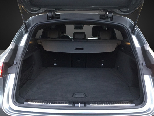 MERCEDES-BENZ EQC 400 4Matic EQ Star-image-11