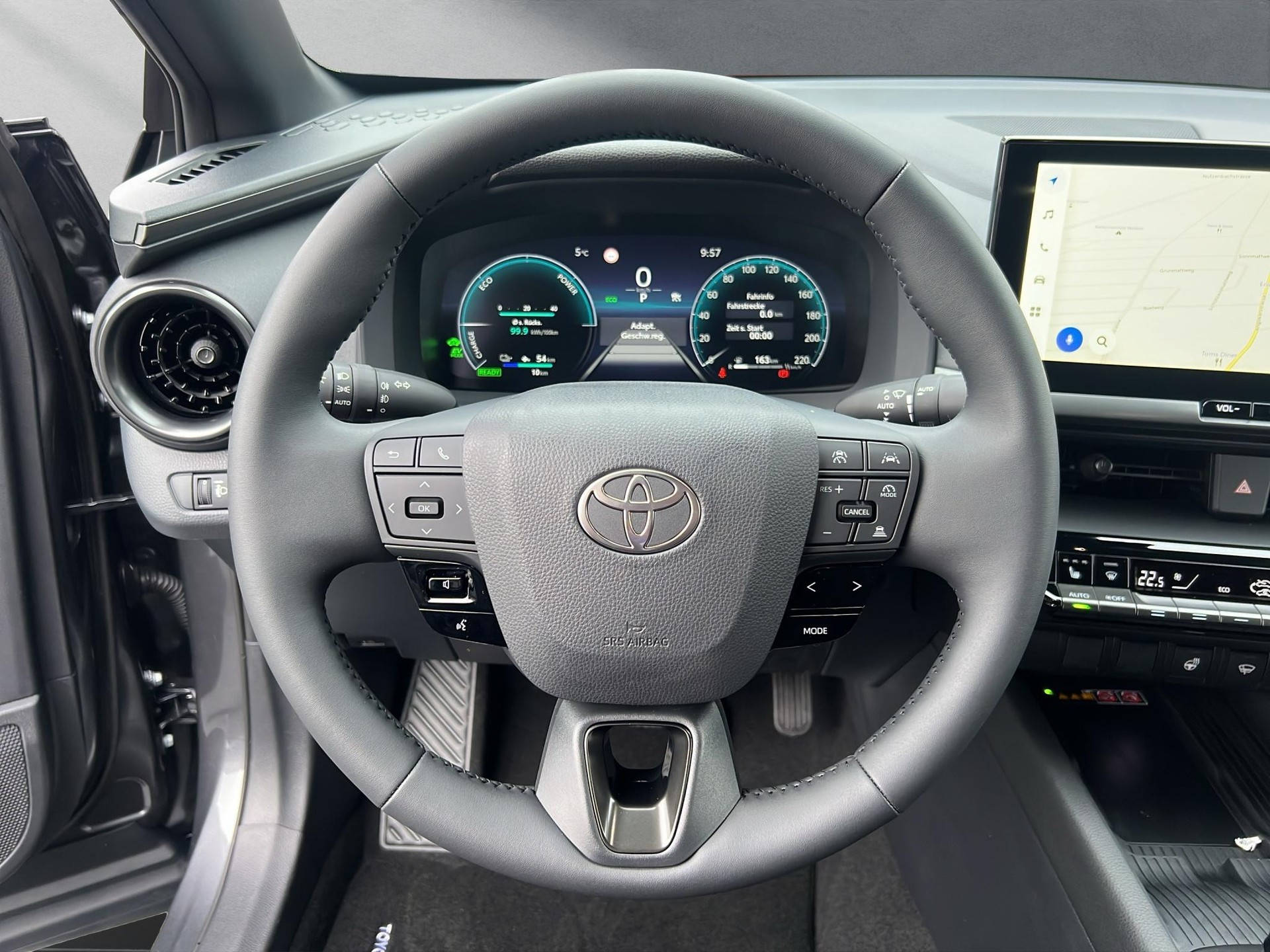 TOYOTA C-HR 2.0 PHEV Swiss Edition-image-4