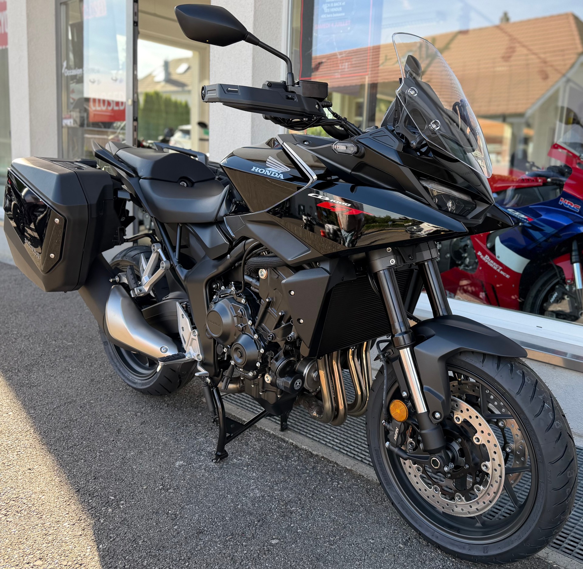 HONDA CB 1000 GT neues Modell 2026-showroom-element-2