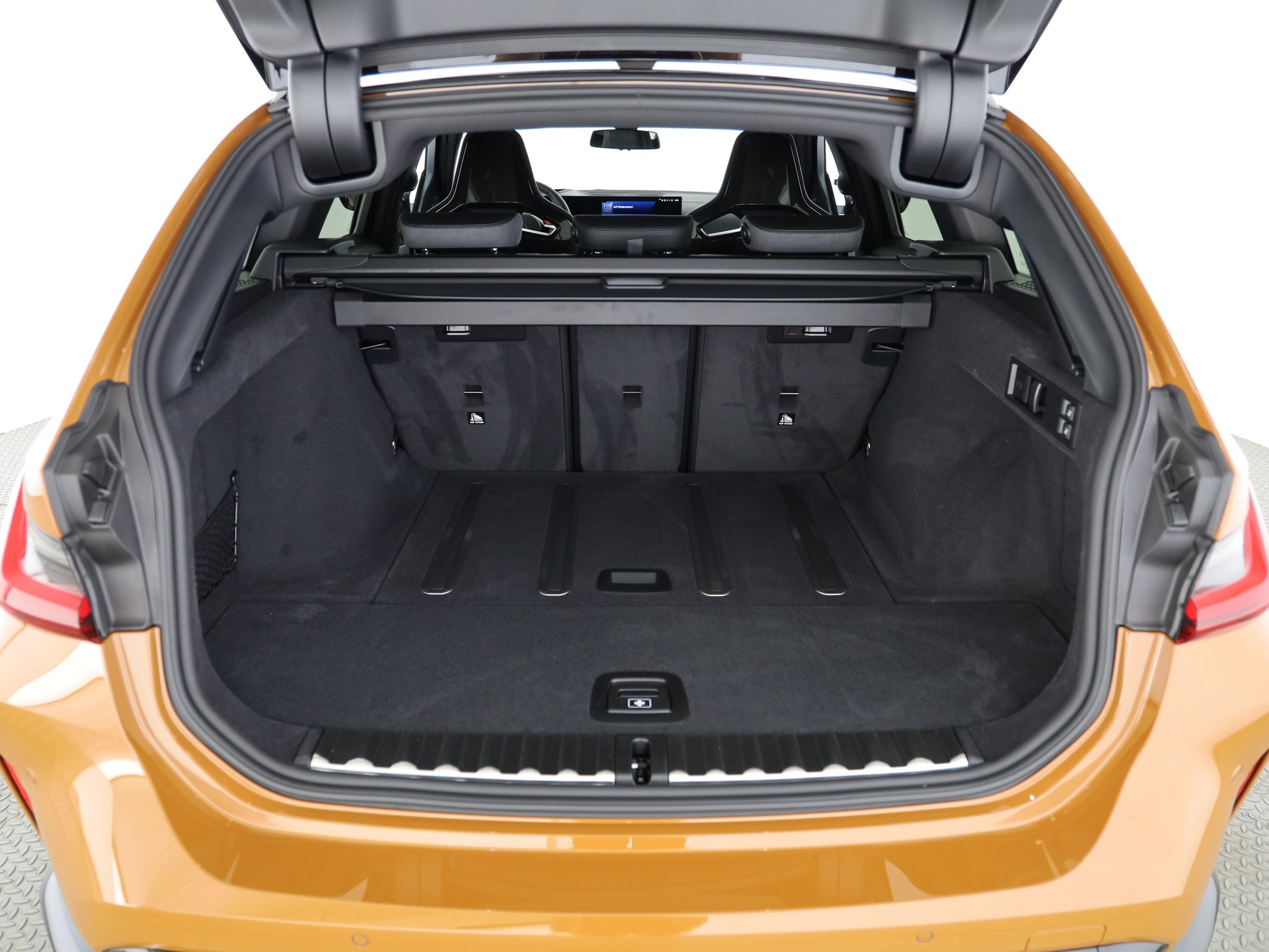 BMW M3 Competition xDrive Touring-image-7