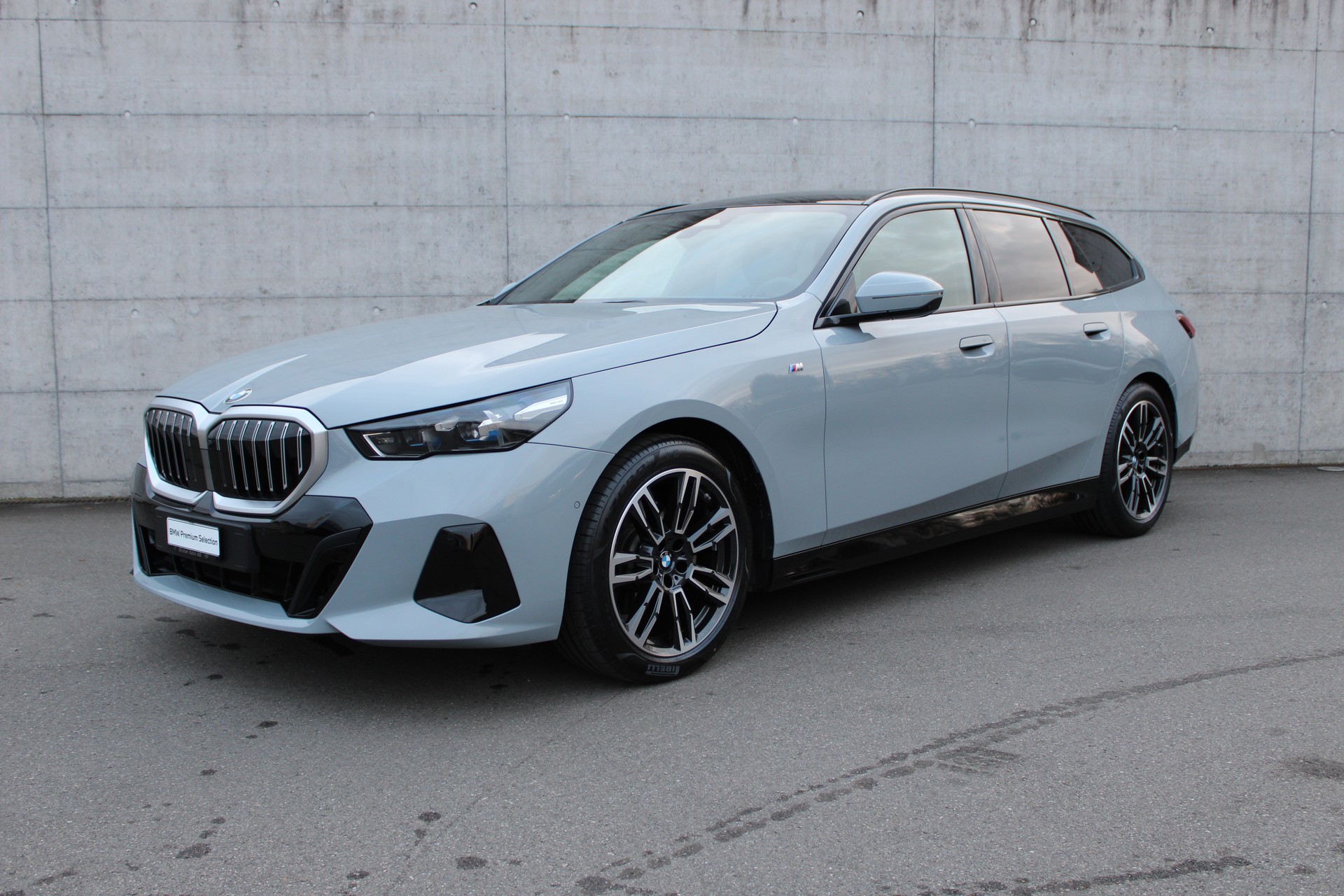BMW 520d xDrive Touring M Sport-image-0