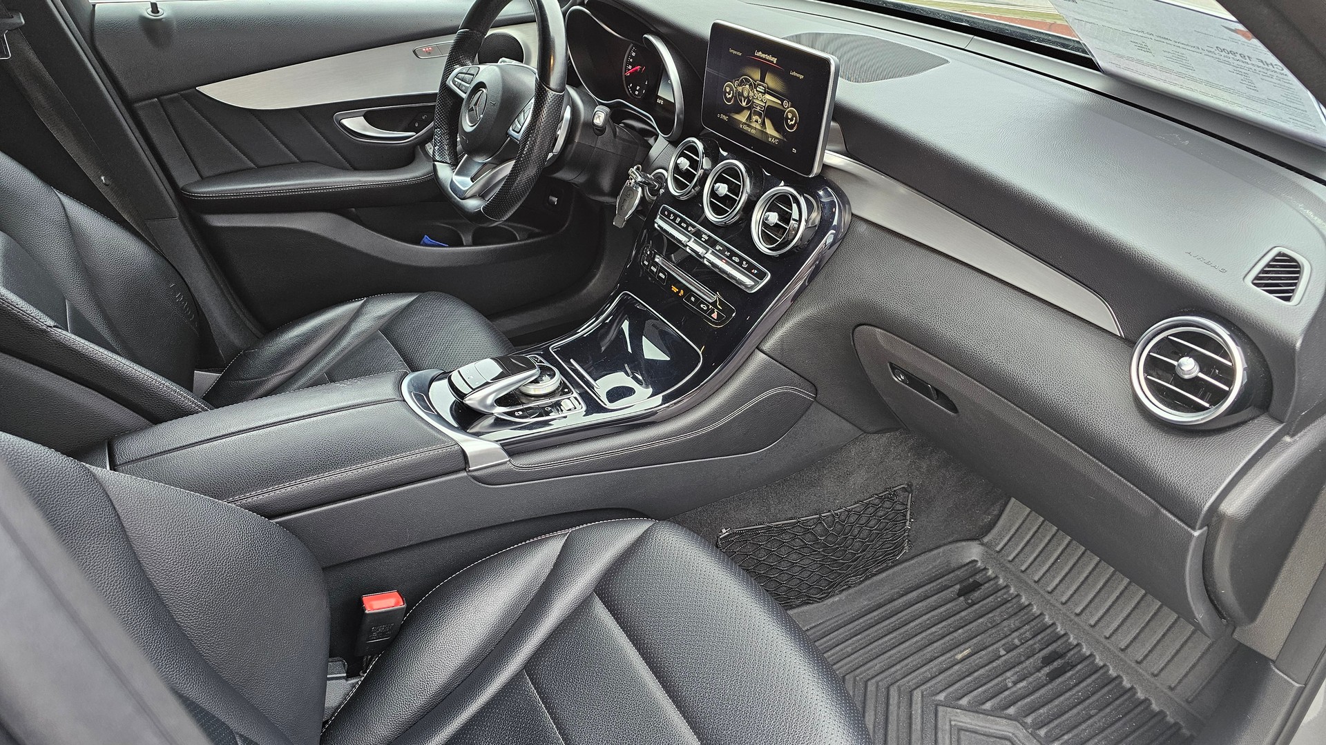 MERCEDES-BENZ GLC 250 d Exclusive 4Matic 9G-Tronic-image-12