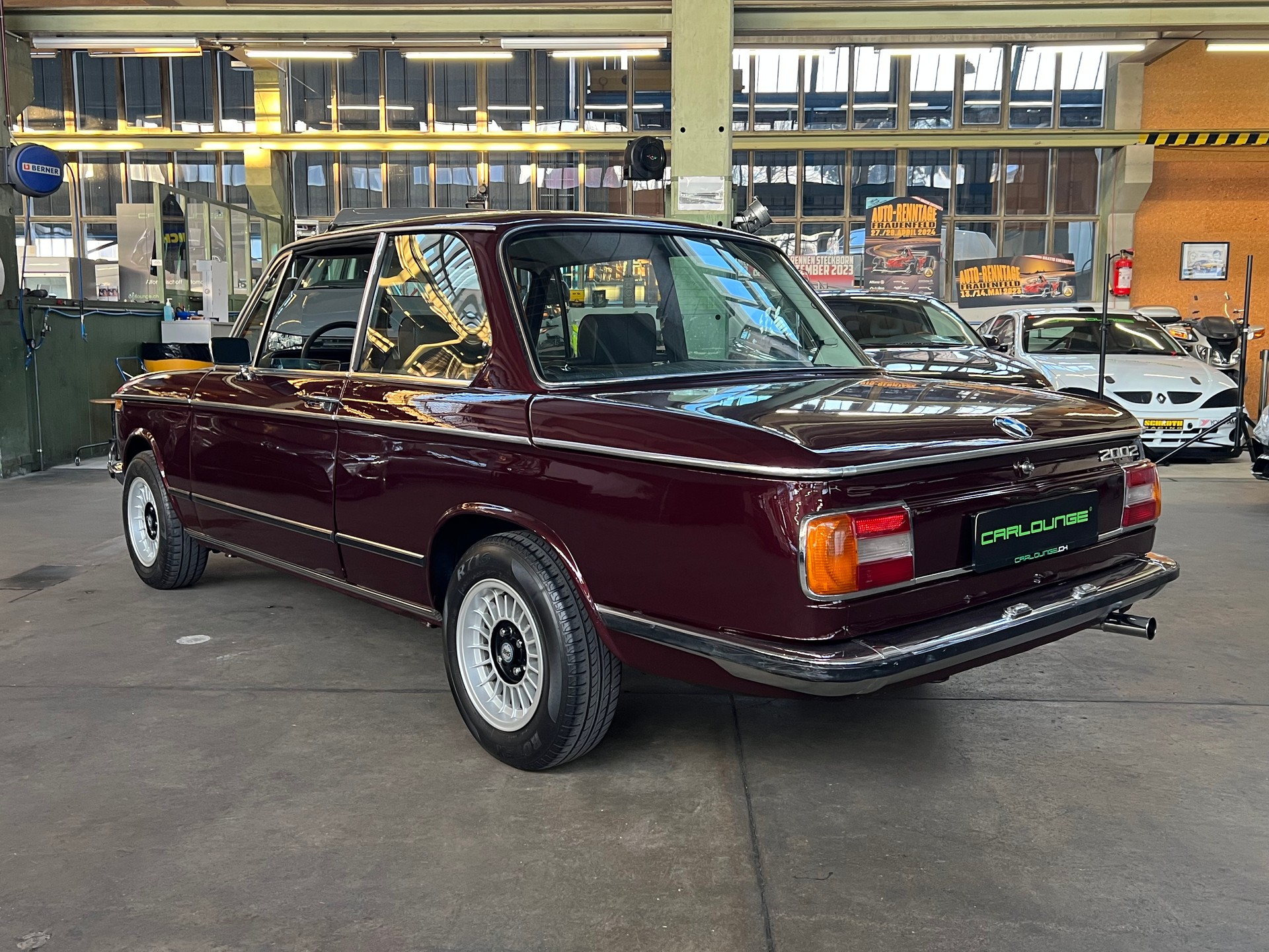 BMW 2002 Limousine *** Peis verhandelbar ***-showroom-element-1
