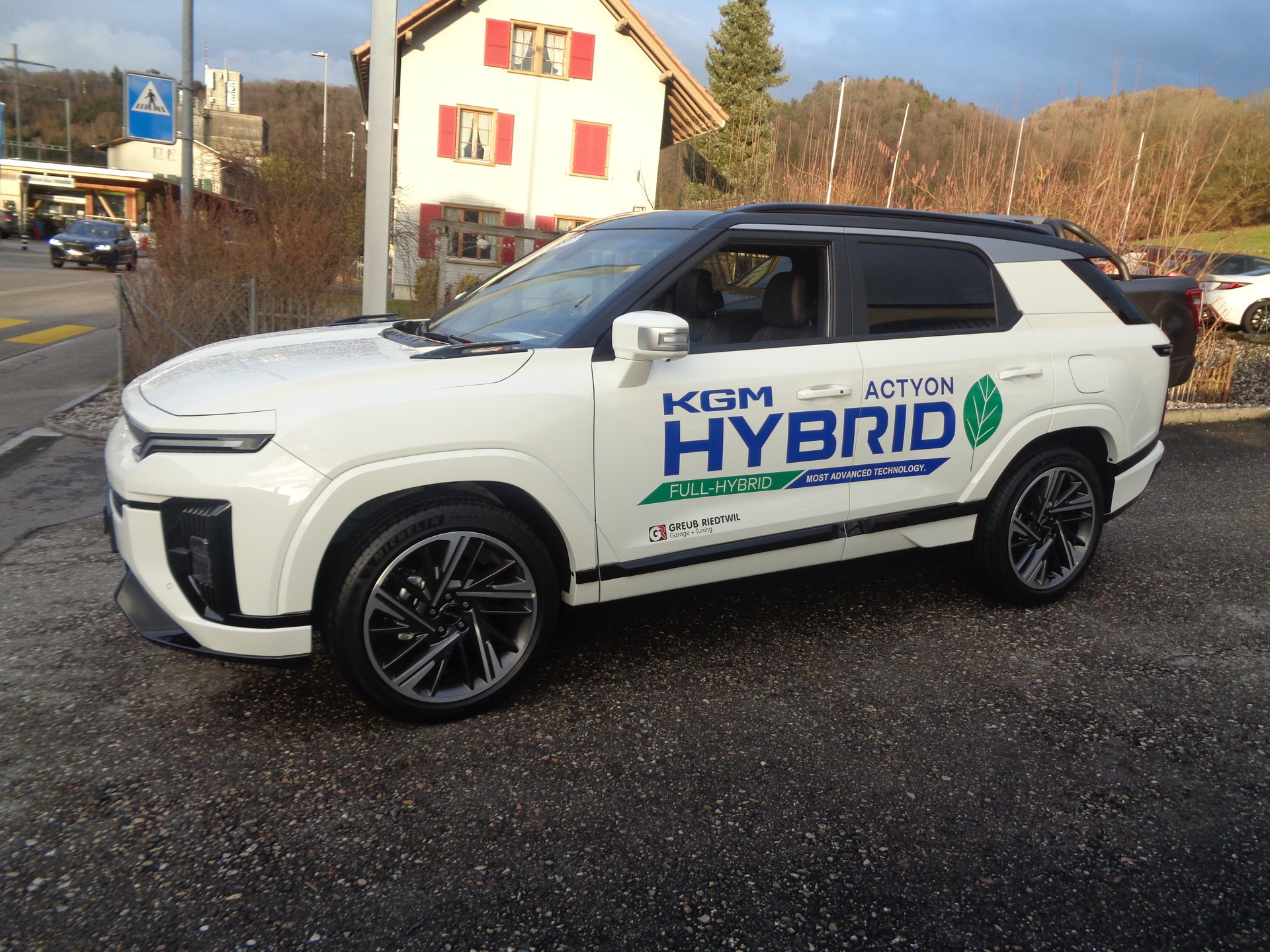 KGM-SsangYong Actyon 1.5 T GDI Hybrid Titanium Automat-showroom-element-2