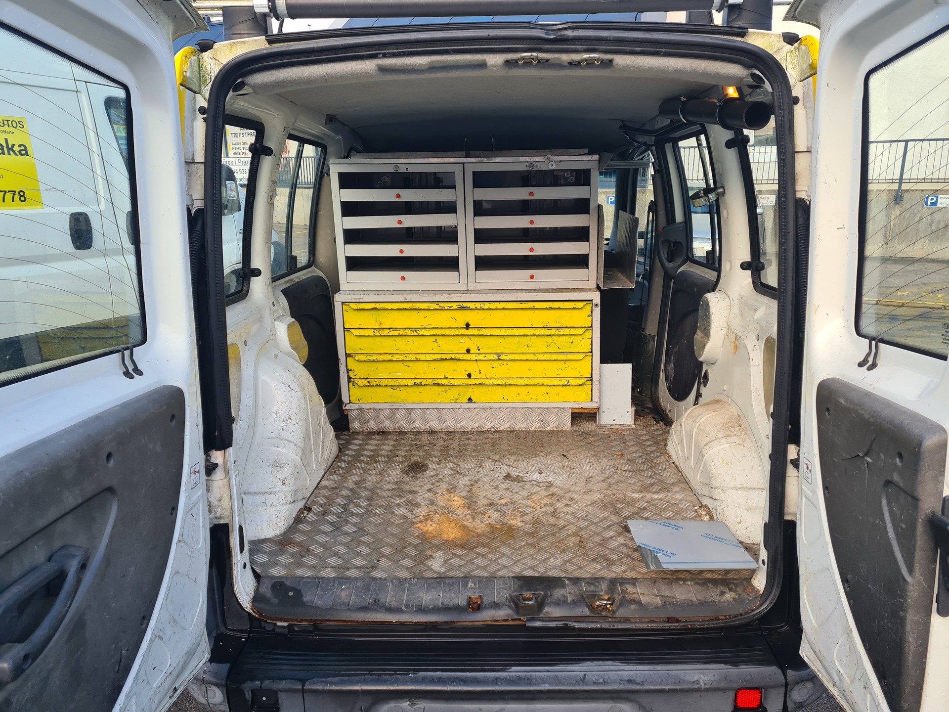 FIAT Doblò 1.4 Active-image-11