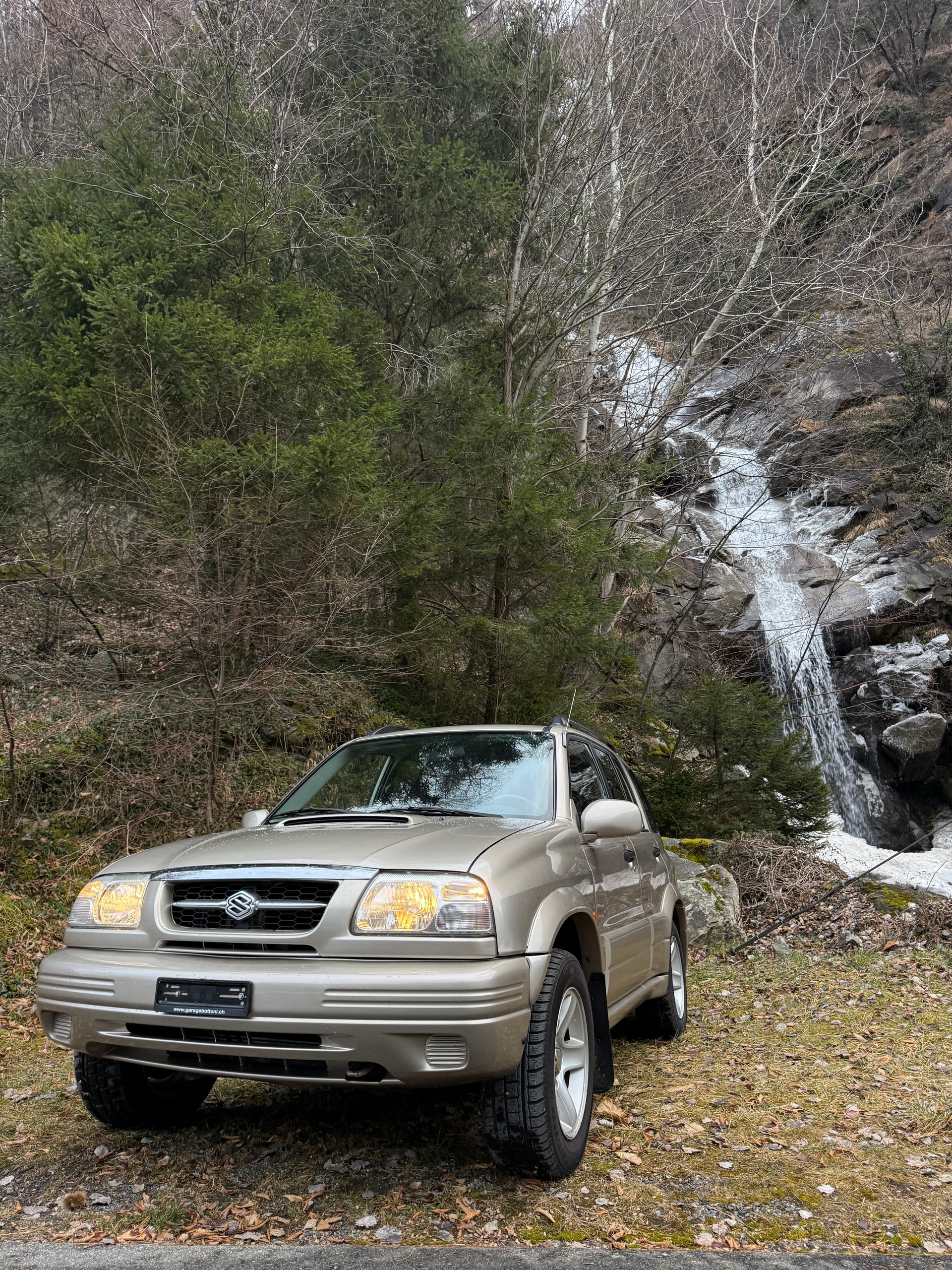 SUZUKI Grand Vitara 2.0 Turbodiesel Wagon Top-image-1