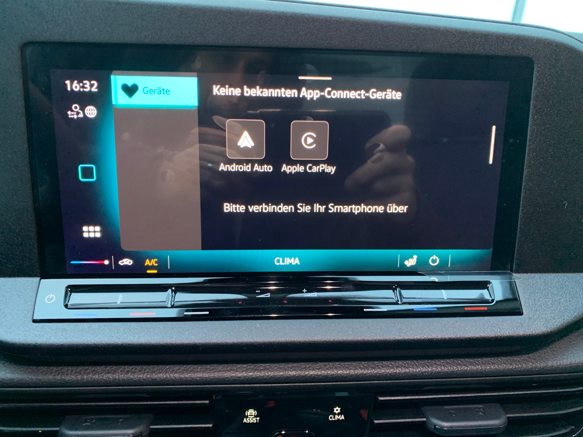 VW Caddy Cargo 2.0TDI Maxi 4Motion-image-12