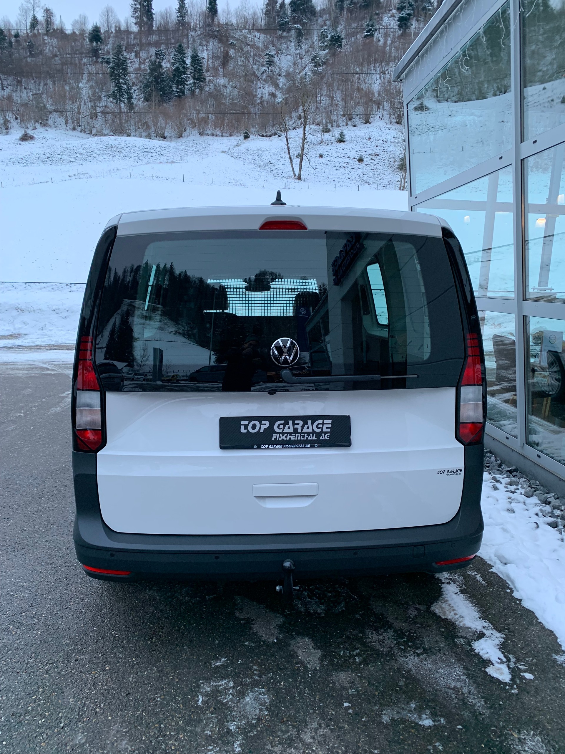 VW Caddy Cargo 2.0TDI Maxi 4Motion-image-5